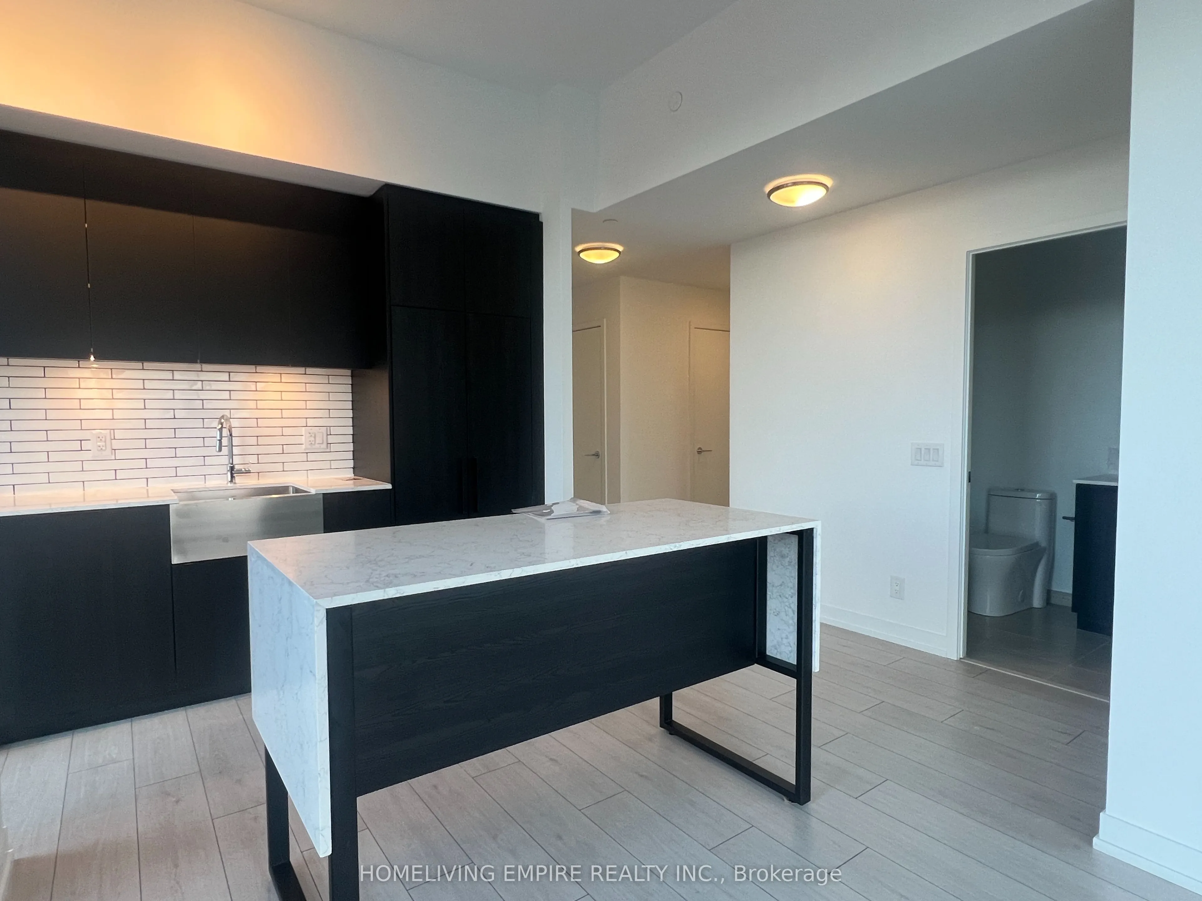 270 Dufferin Street, #1103