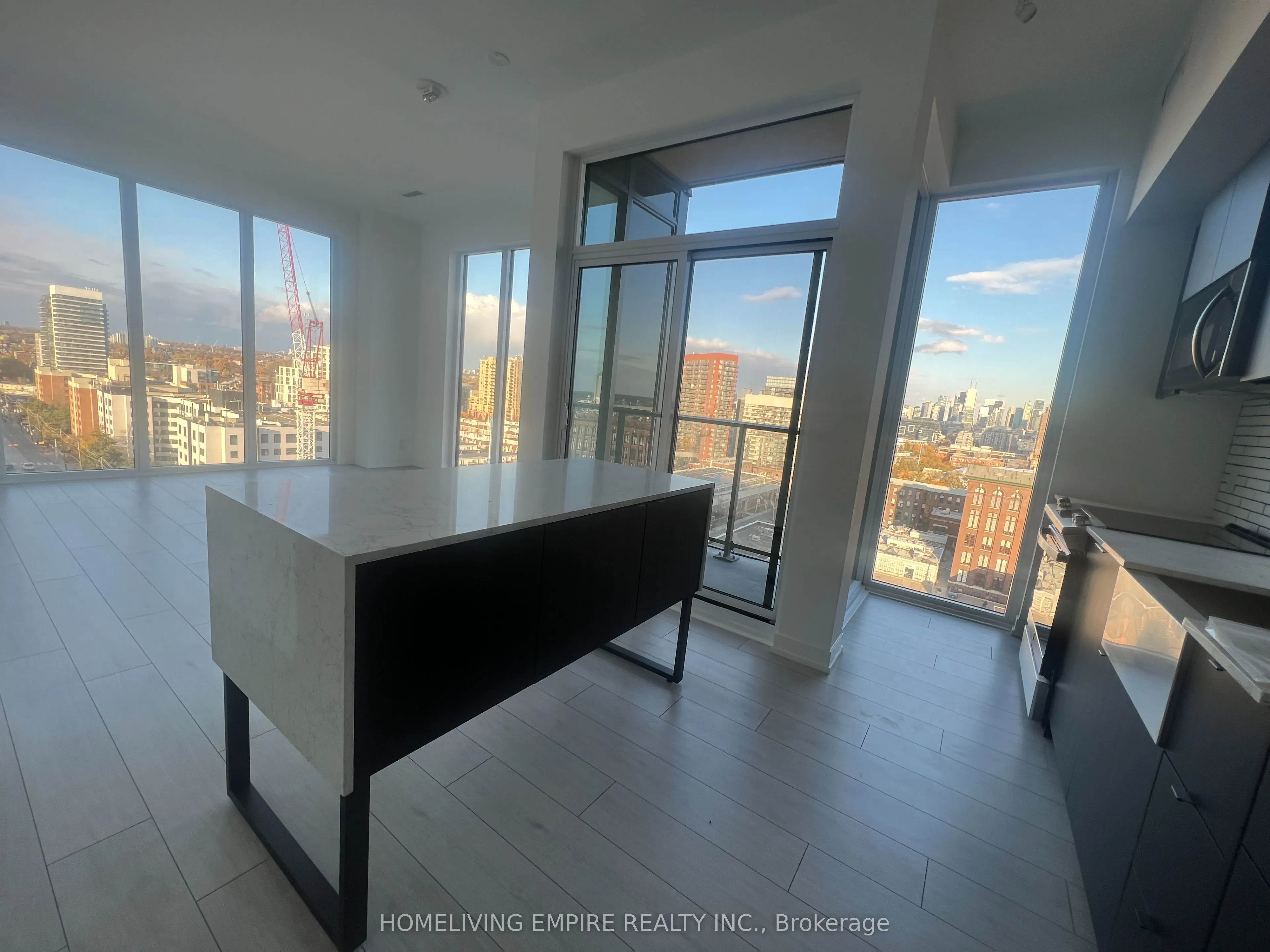 270 Dufferin Street, #1103