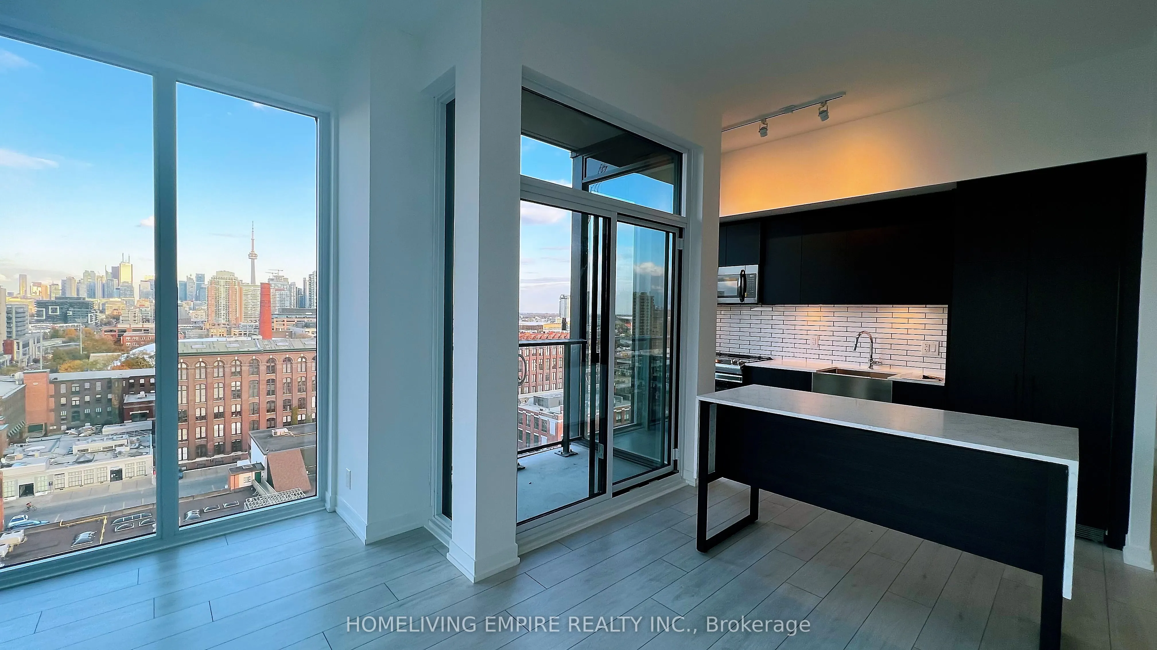 270 Dufferin Street, #1103