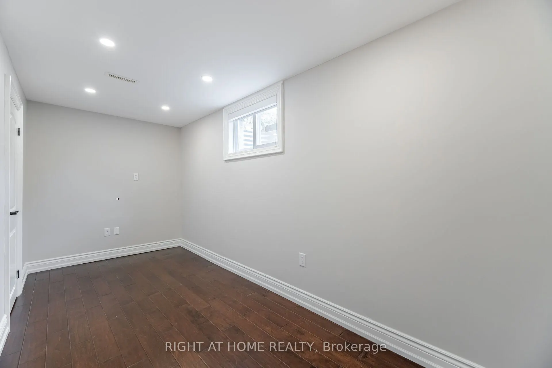 2579 Kenna Court