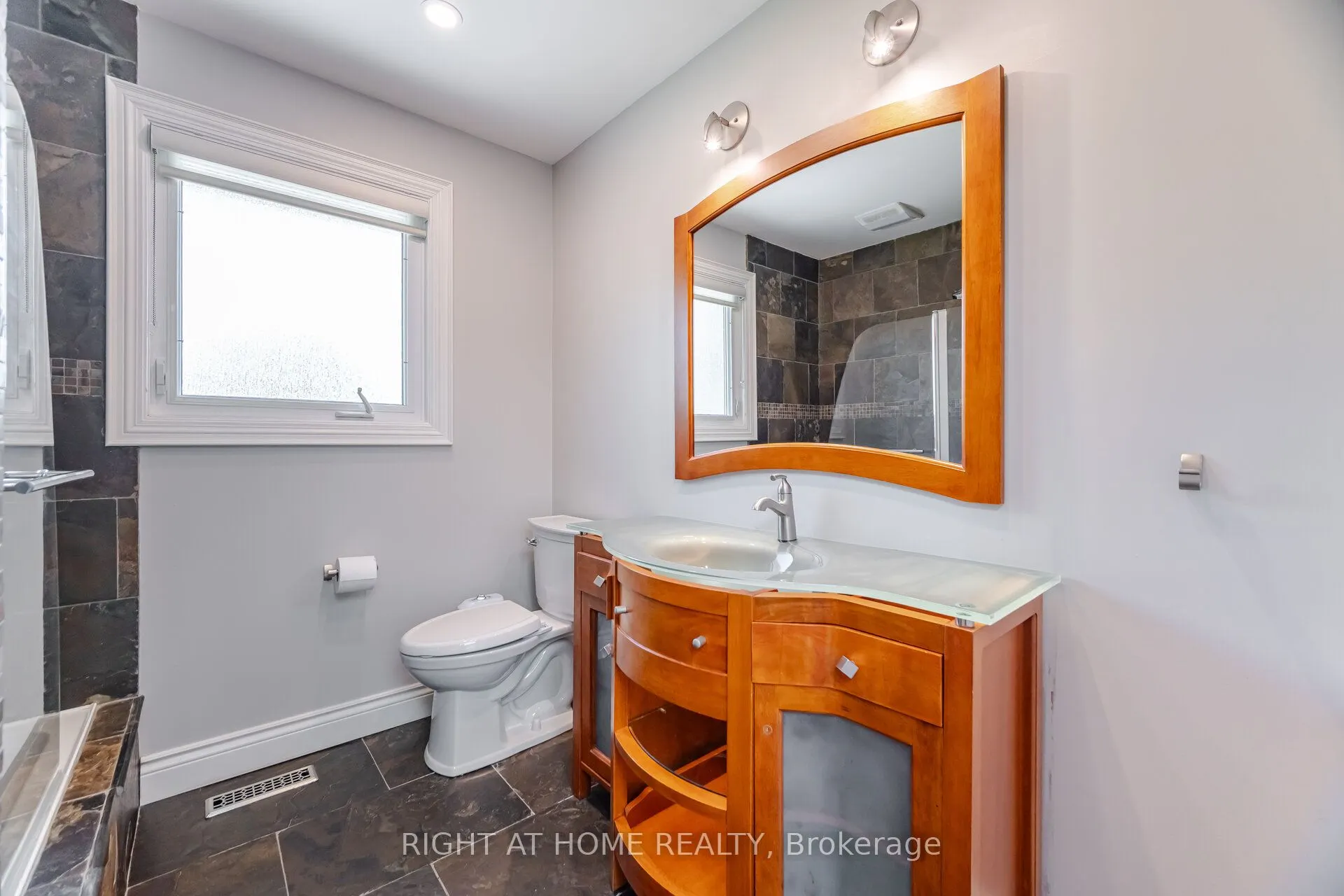 2579 Kenna Court