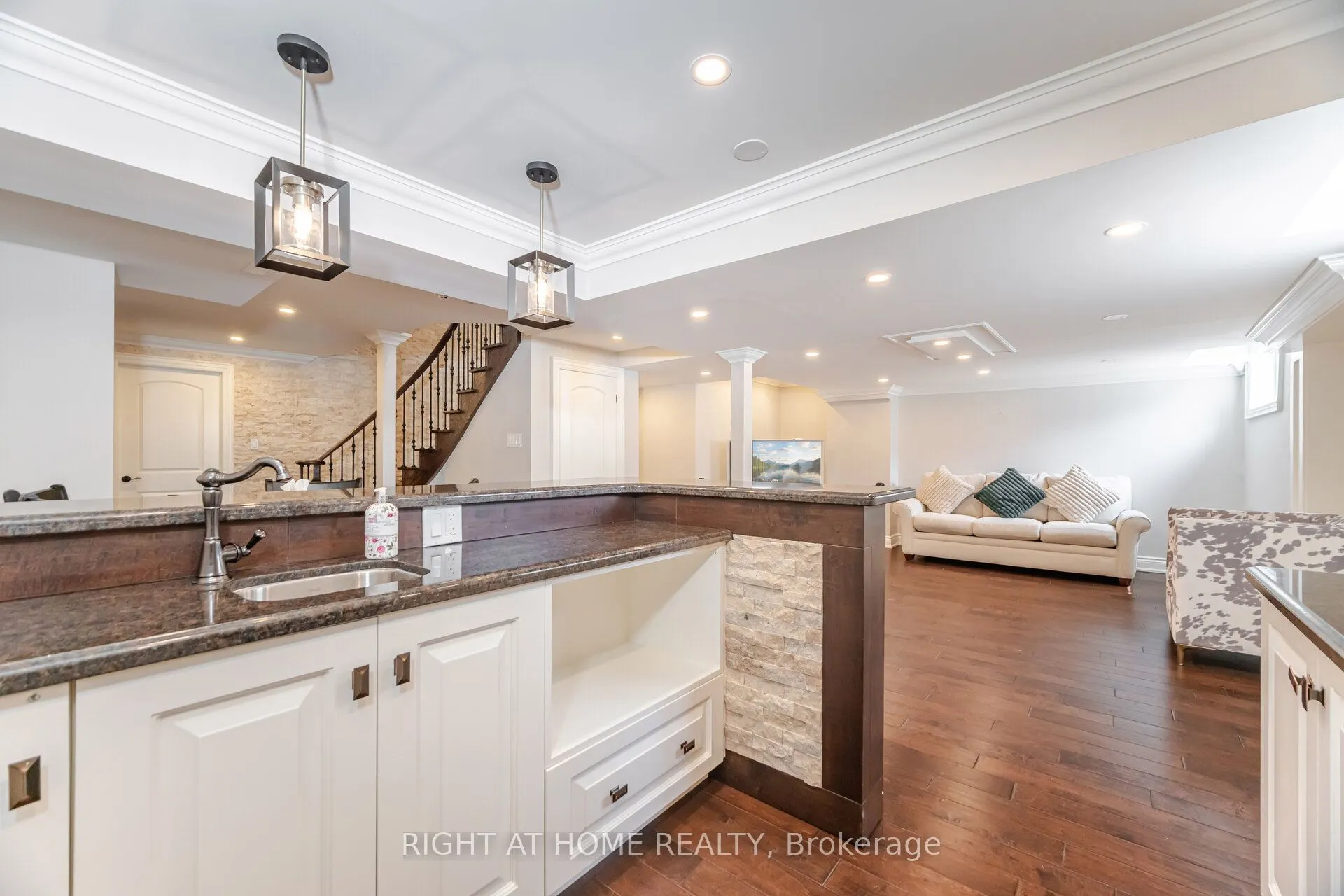 2579 Kenna Court