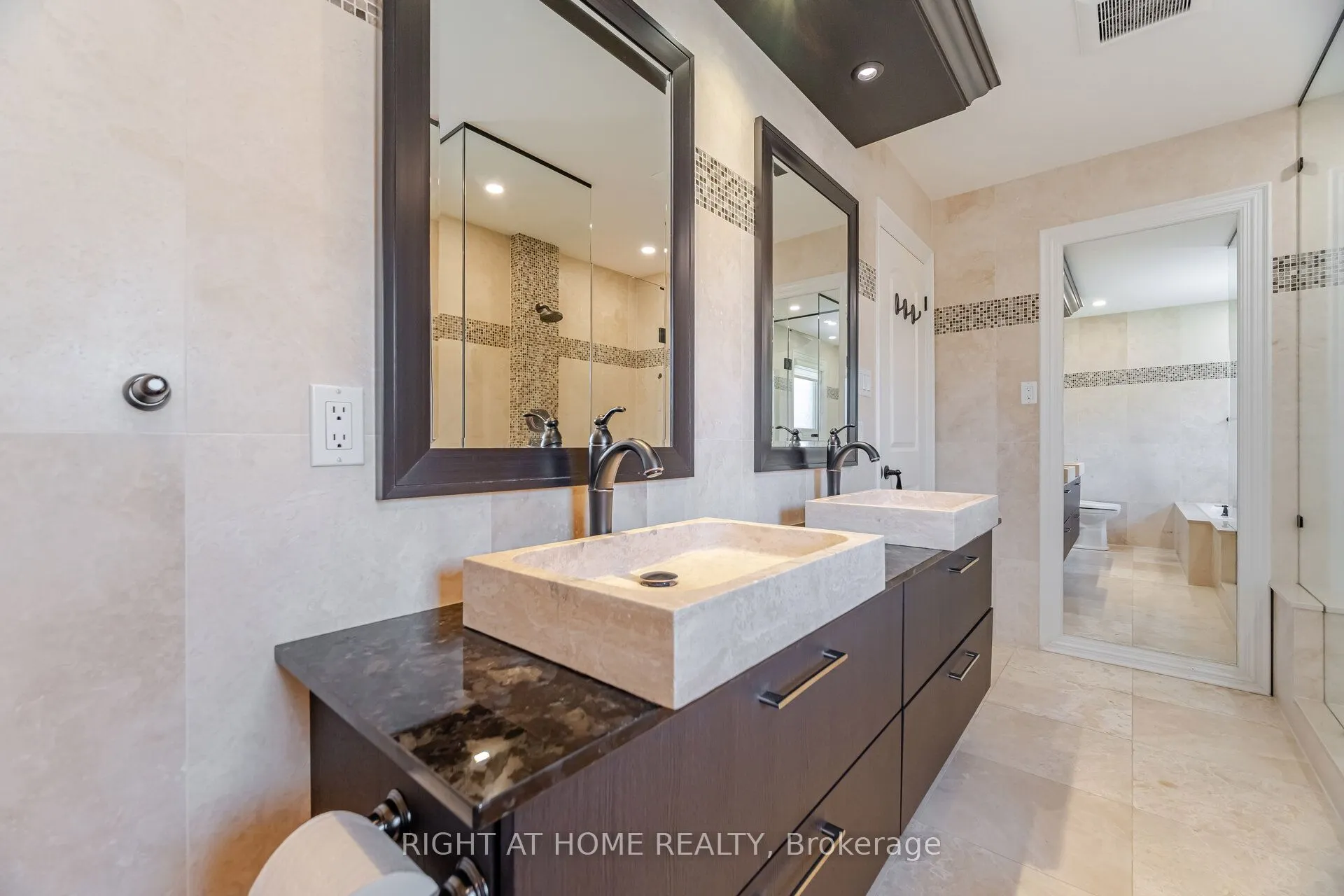 2579 Kenna Court