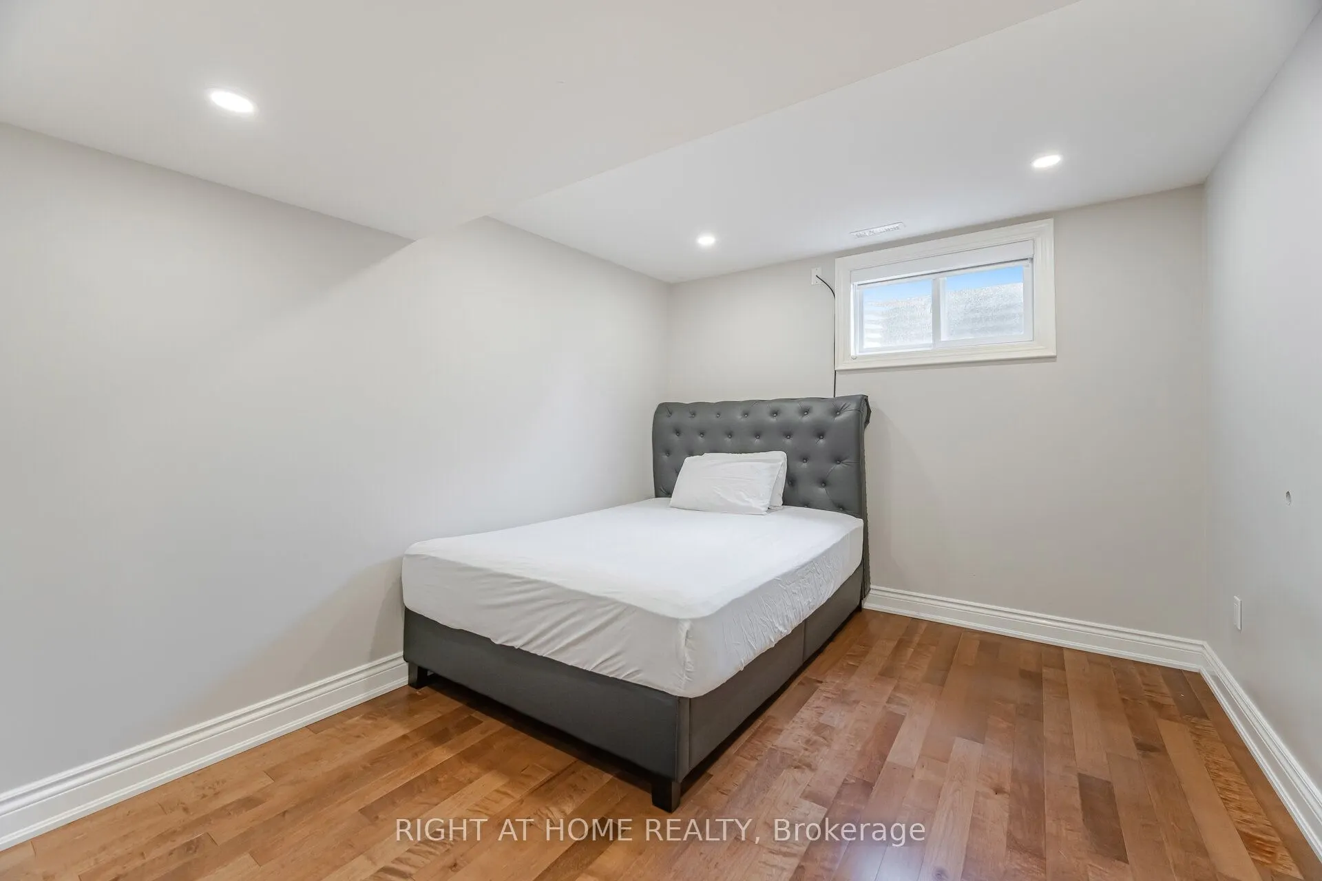 2579 Kenna Court