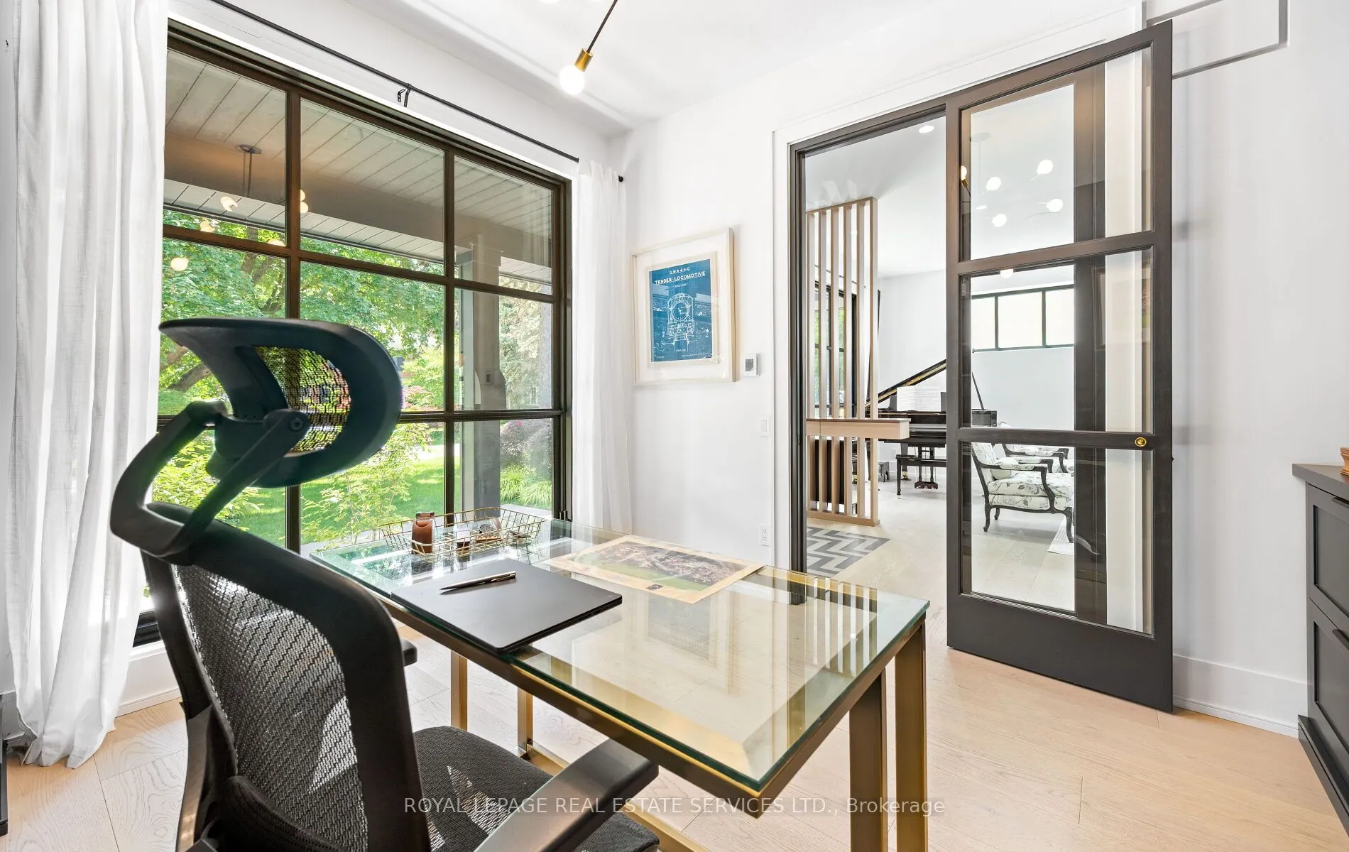 10 Colwood Road