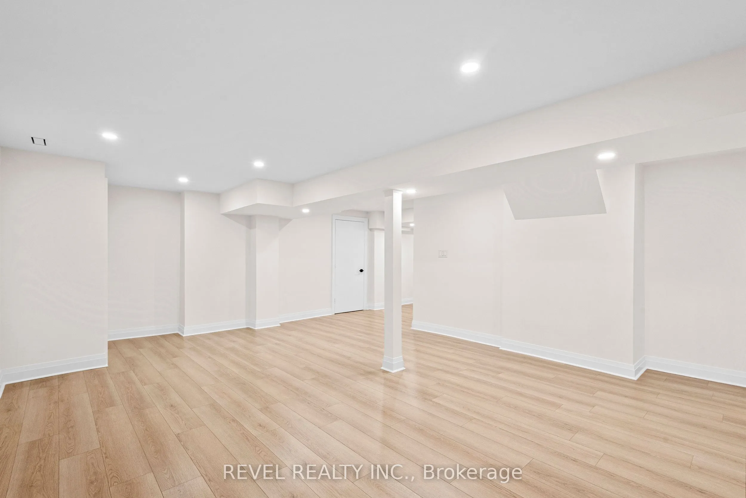 6881 Lisgar Drive