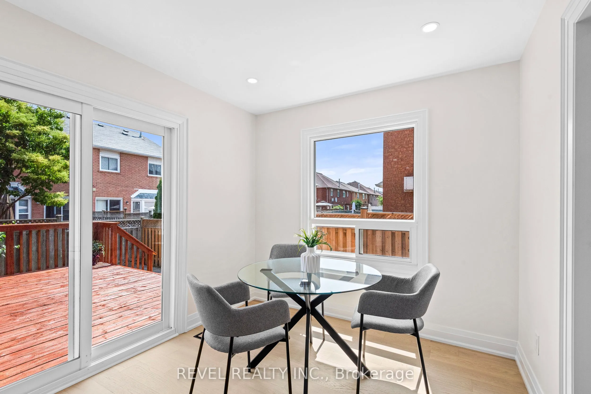 6881 Lisgar Drive