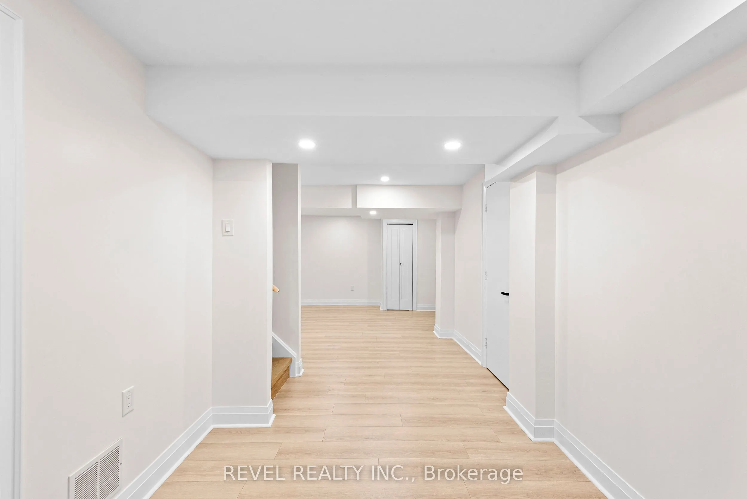 6881 Lisgar Drive