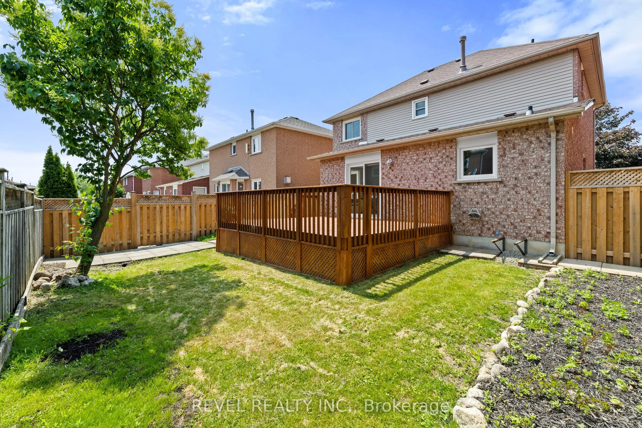 6881 Lisgar Drive