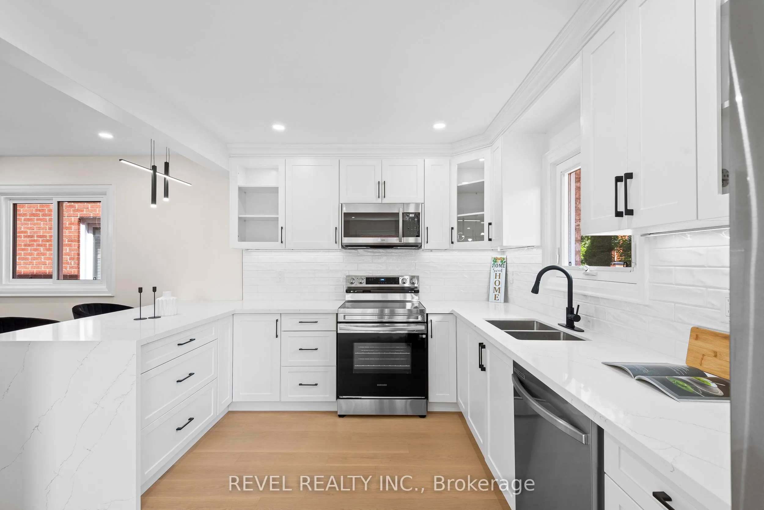 6881 Lisgar Drive
