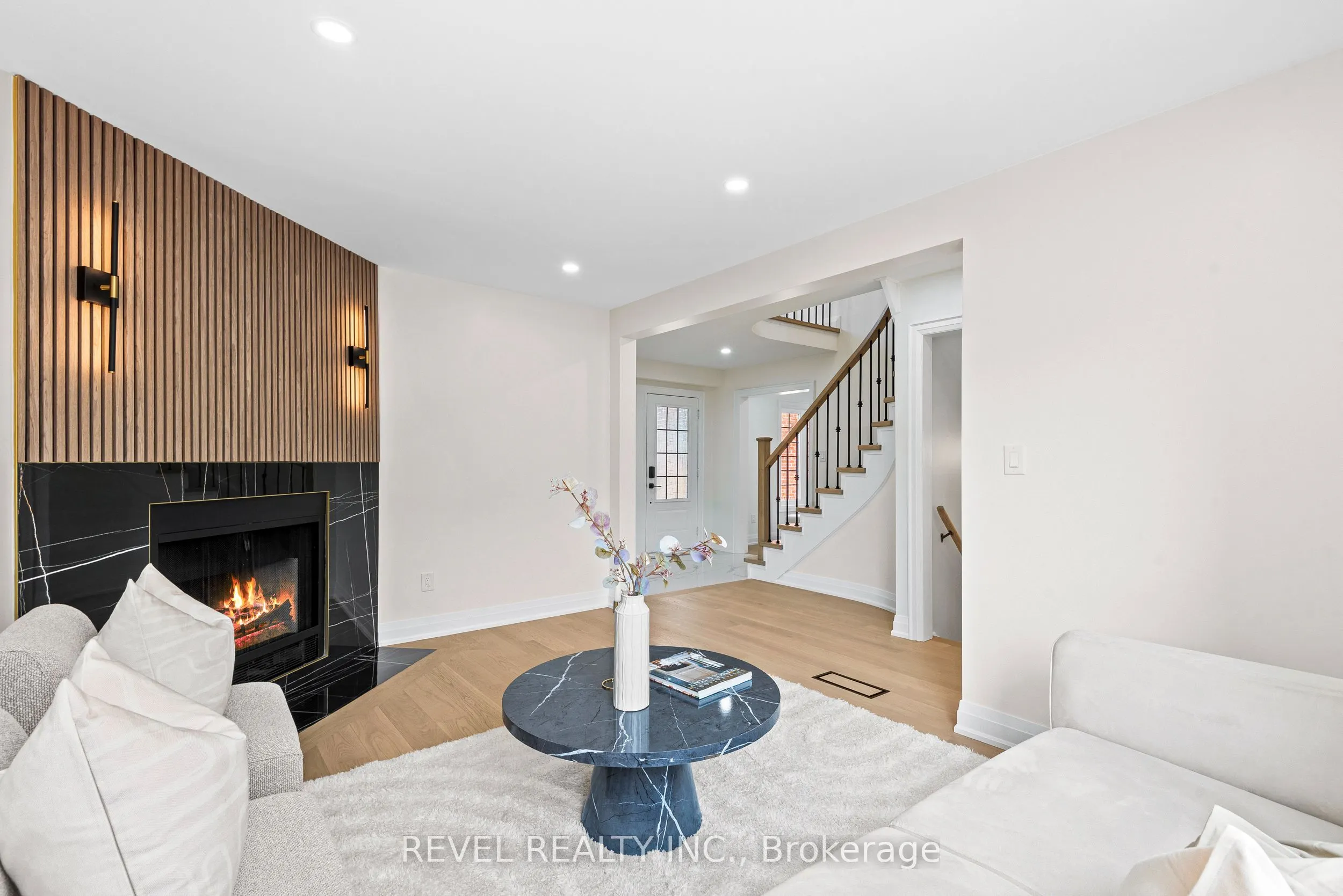 6881 Lisgar Drive