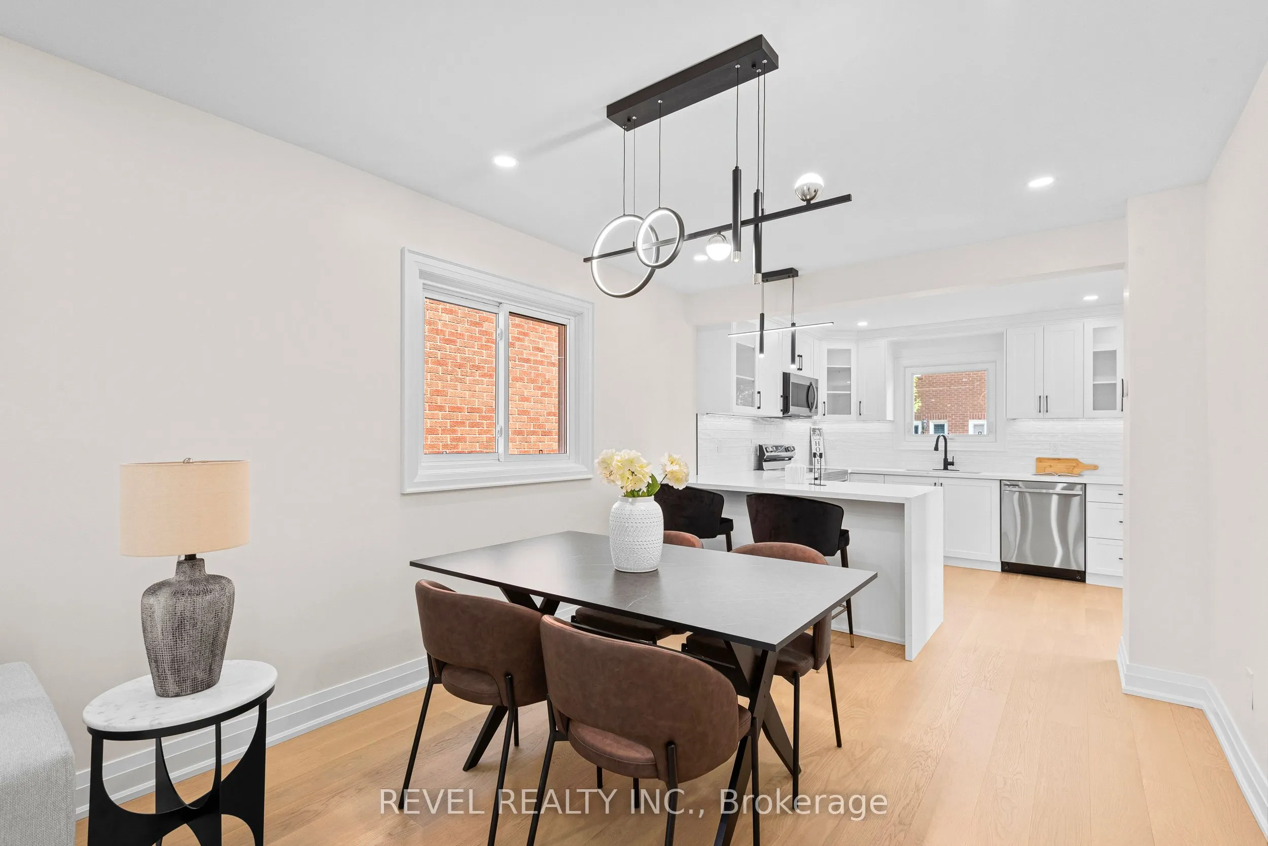6881 Lisgar Drive