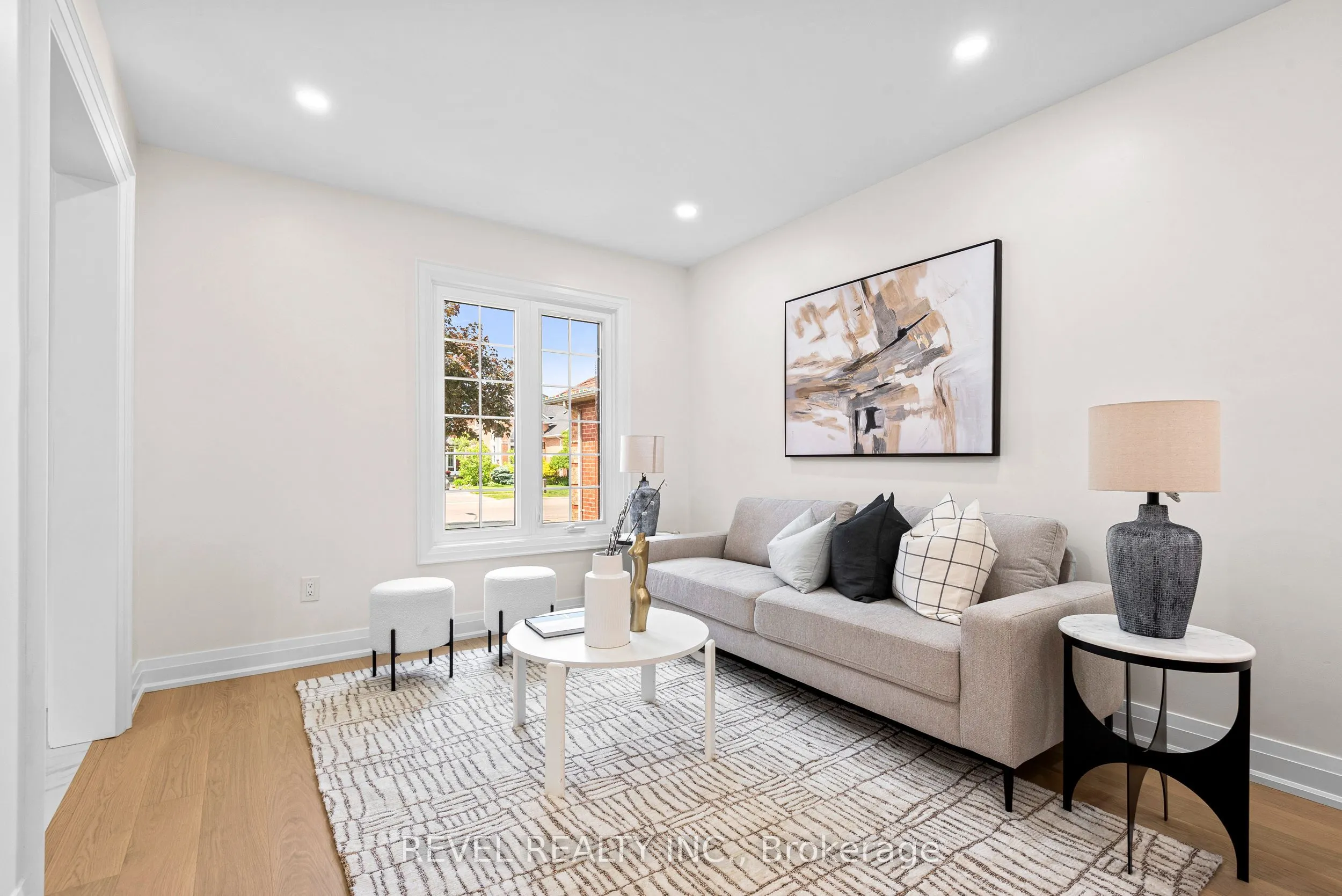 6881 Lisgar Drive