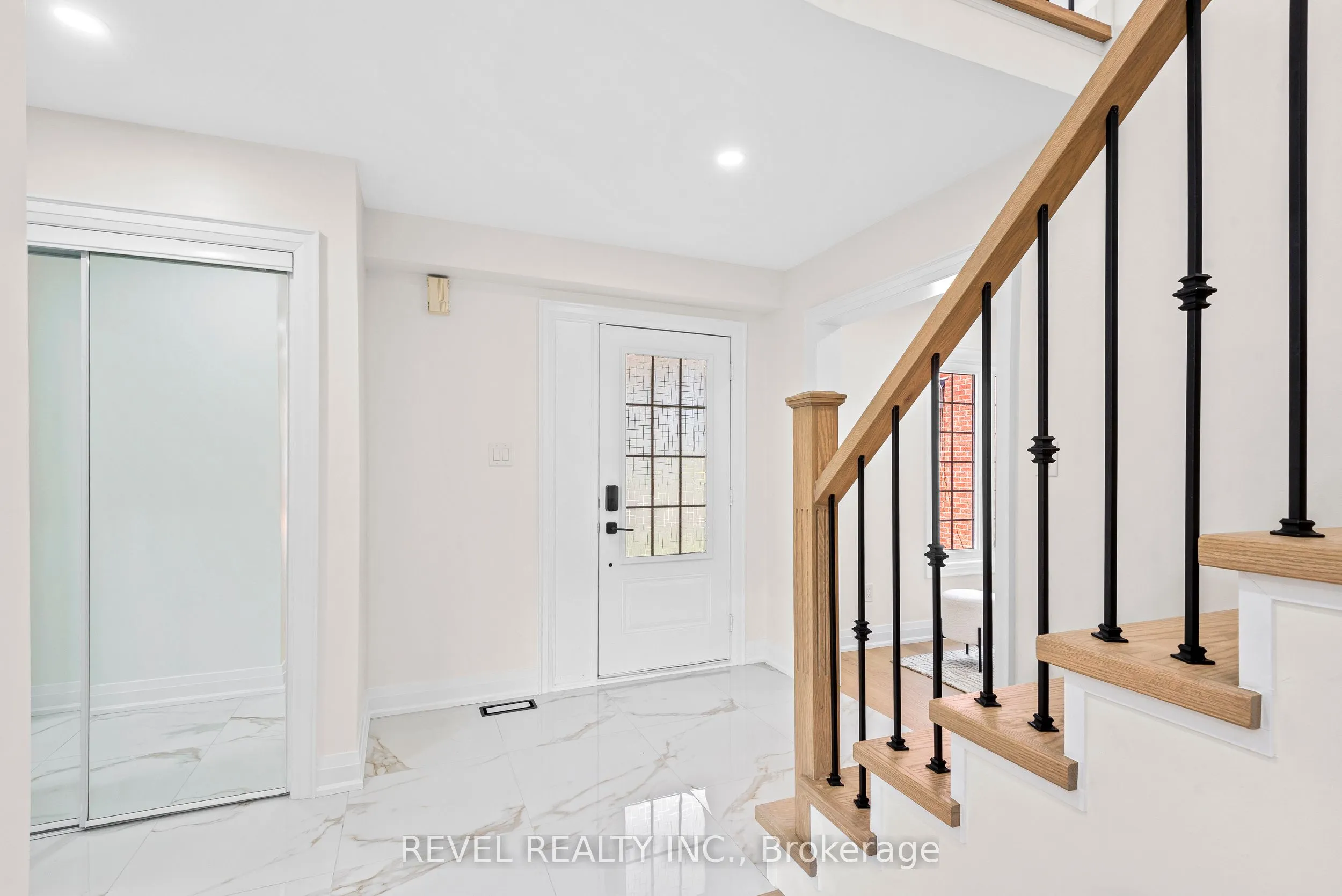 6881 Lisgar Drive