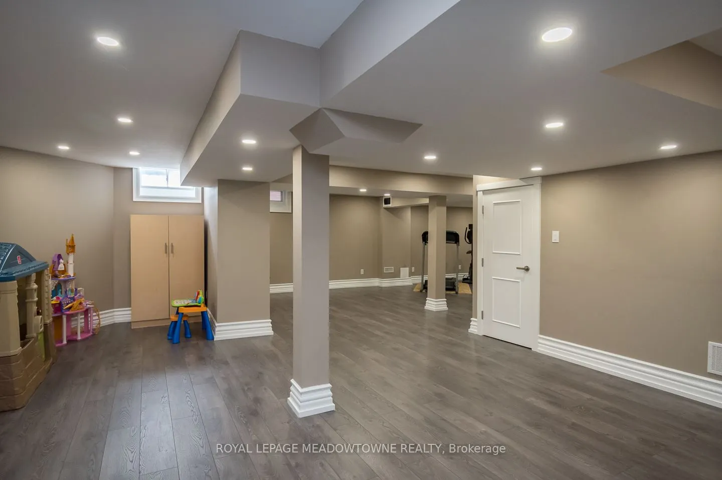 5971 Grossbeak Drive