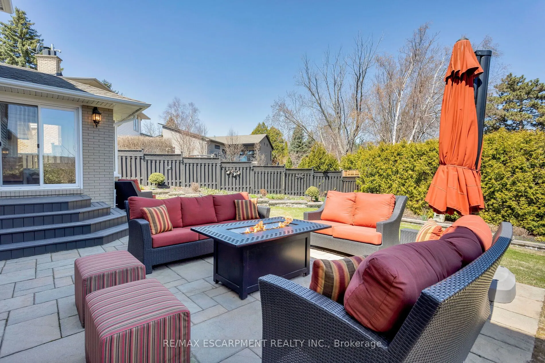 2119 Agincourt Crescent