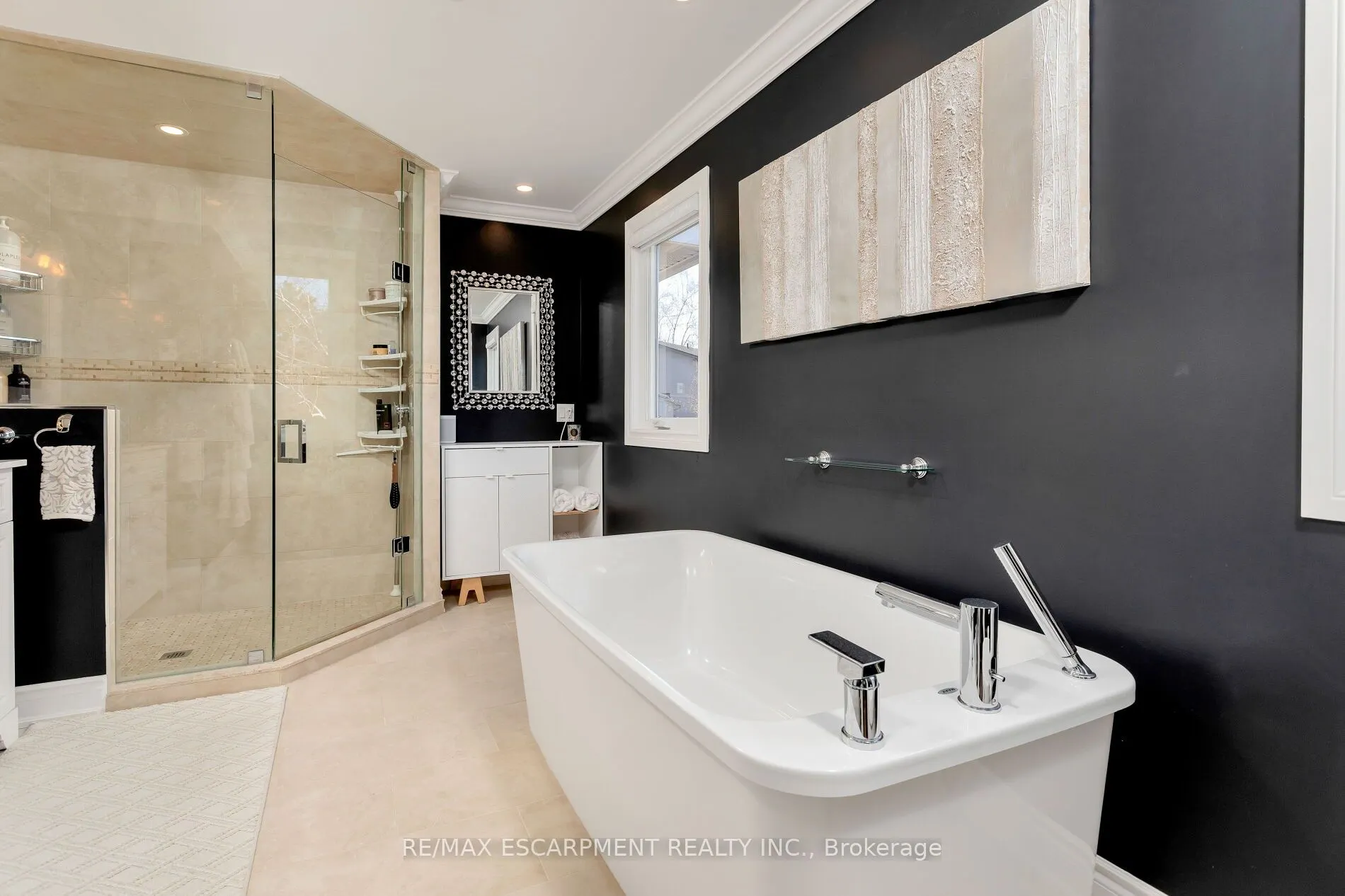 2119 Agincourt Crescent