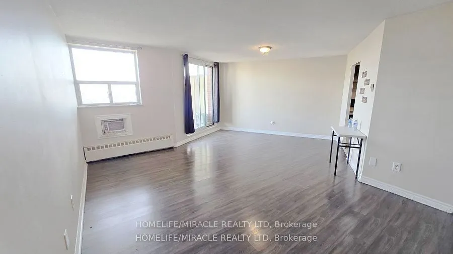 3555 Derry Road E, #806