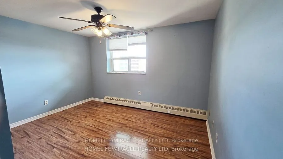3555 Derry Road E, #806