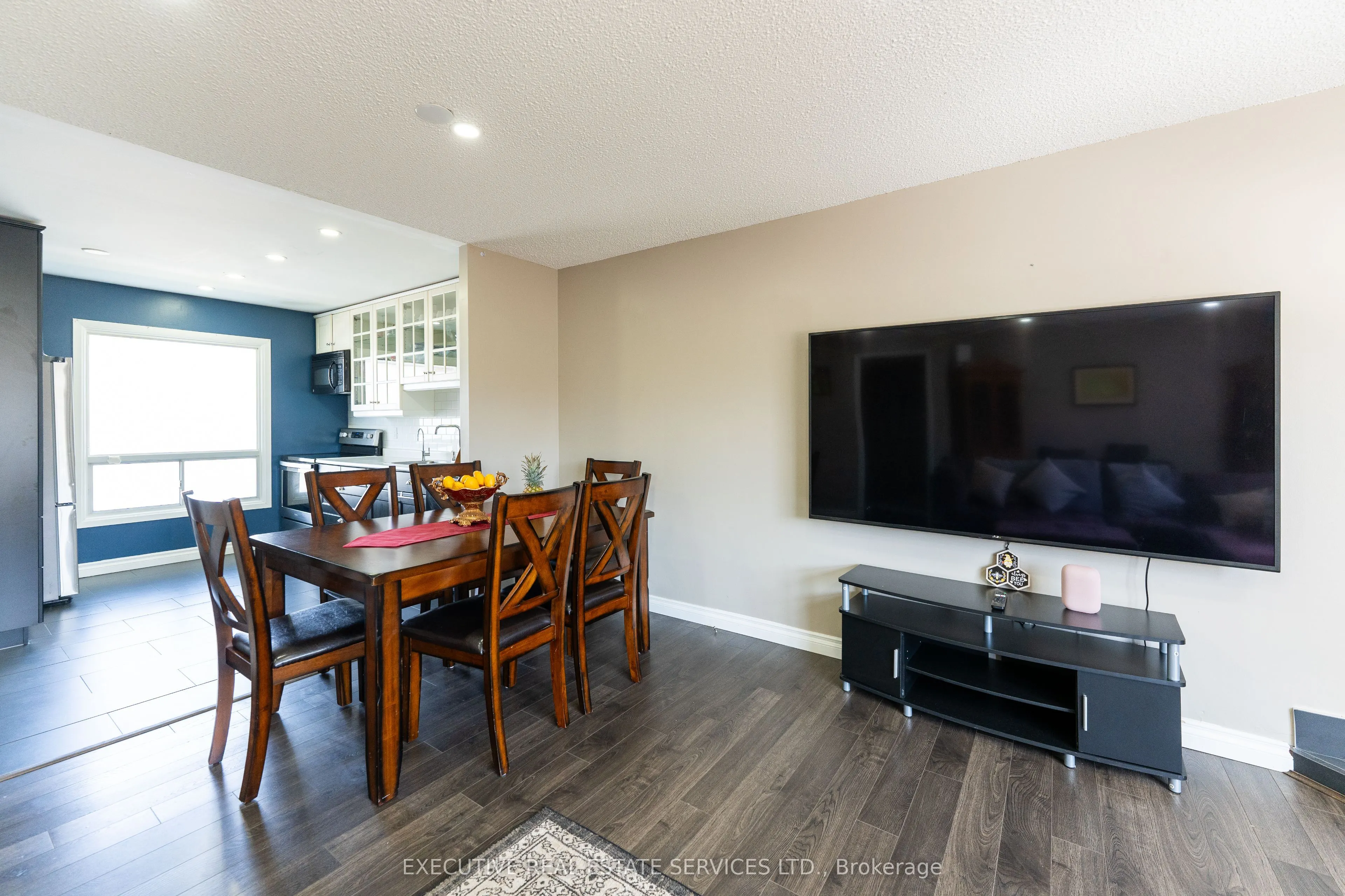 24 KINGHAM ROAD, #24