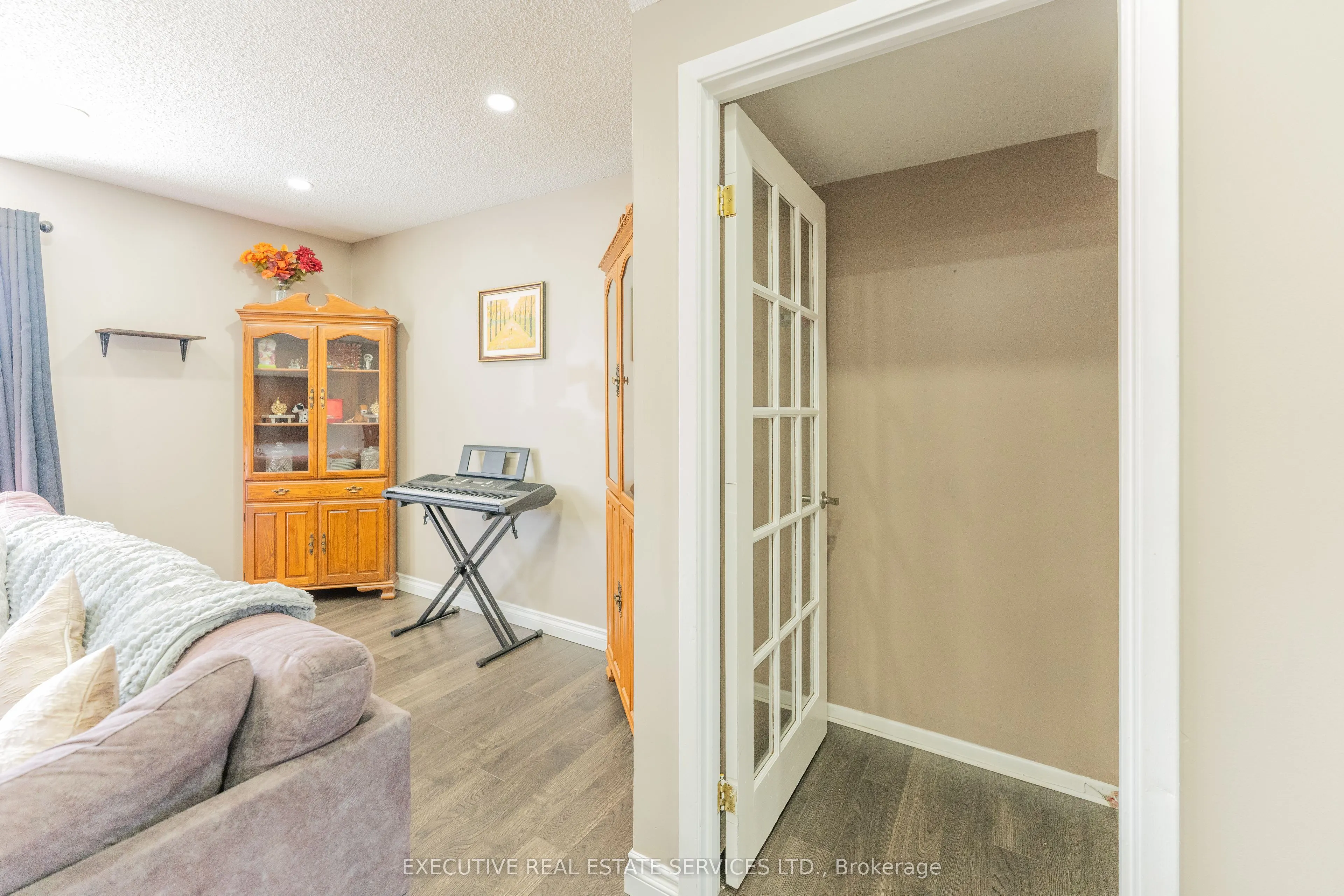 24 KINGHAM ROAD, #24