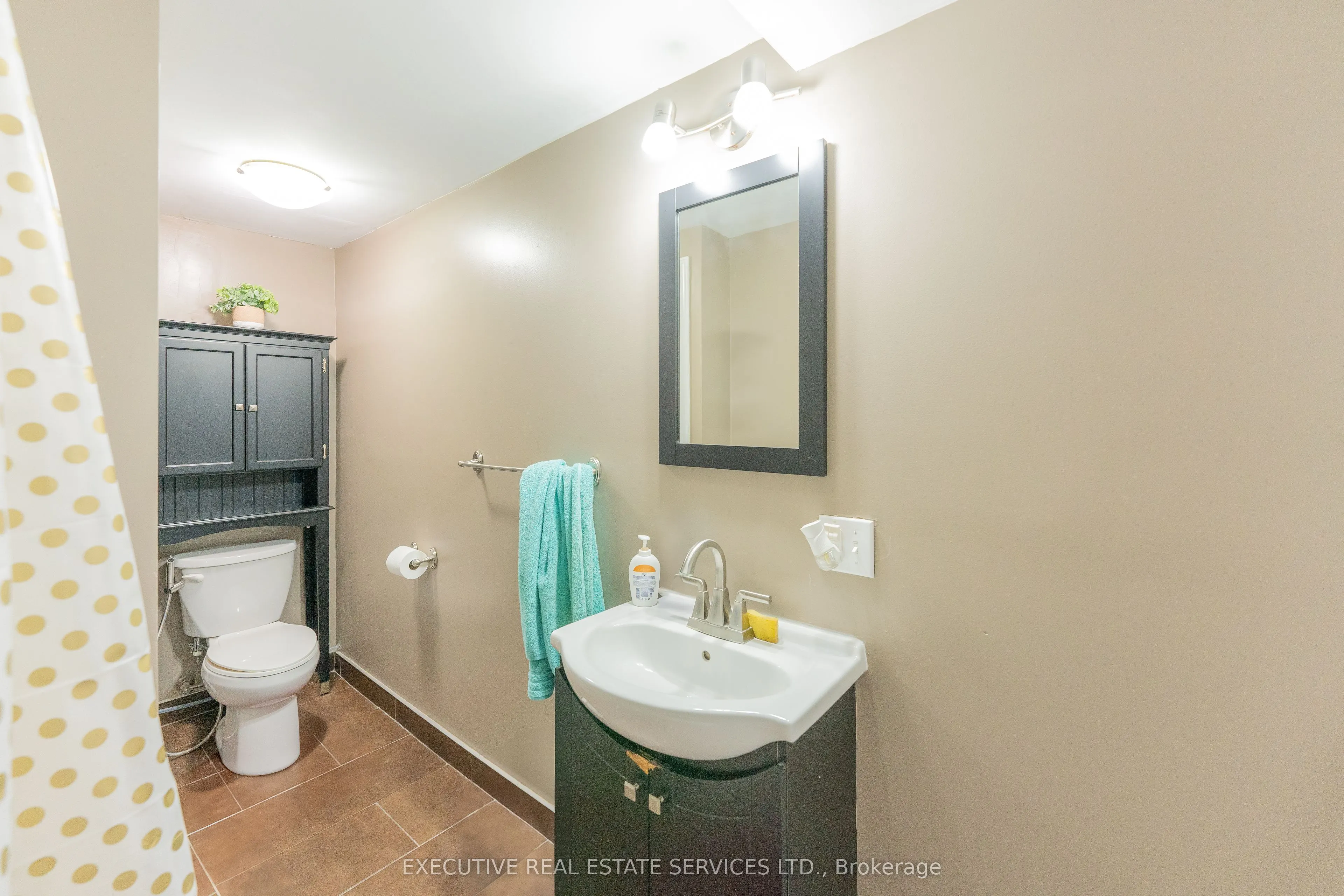 24 KINGHAM ROAD, #24
