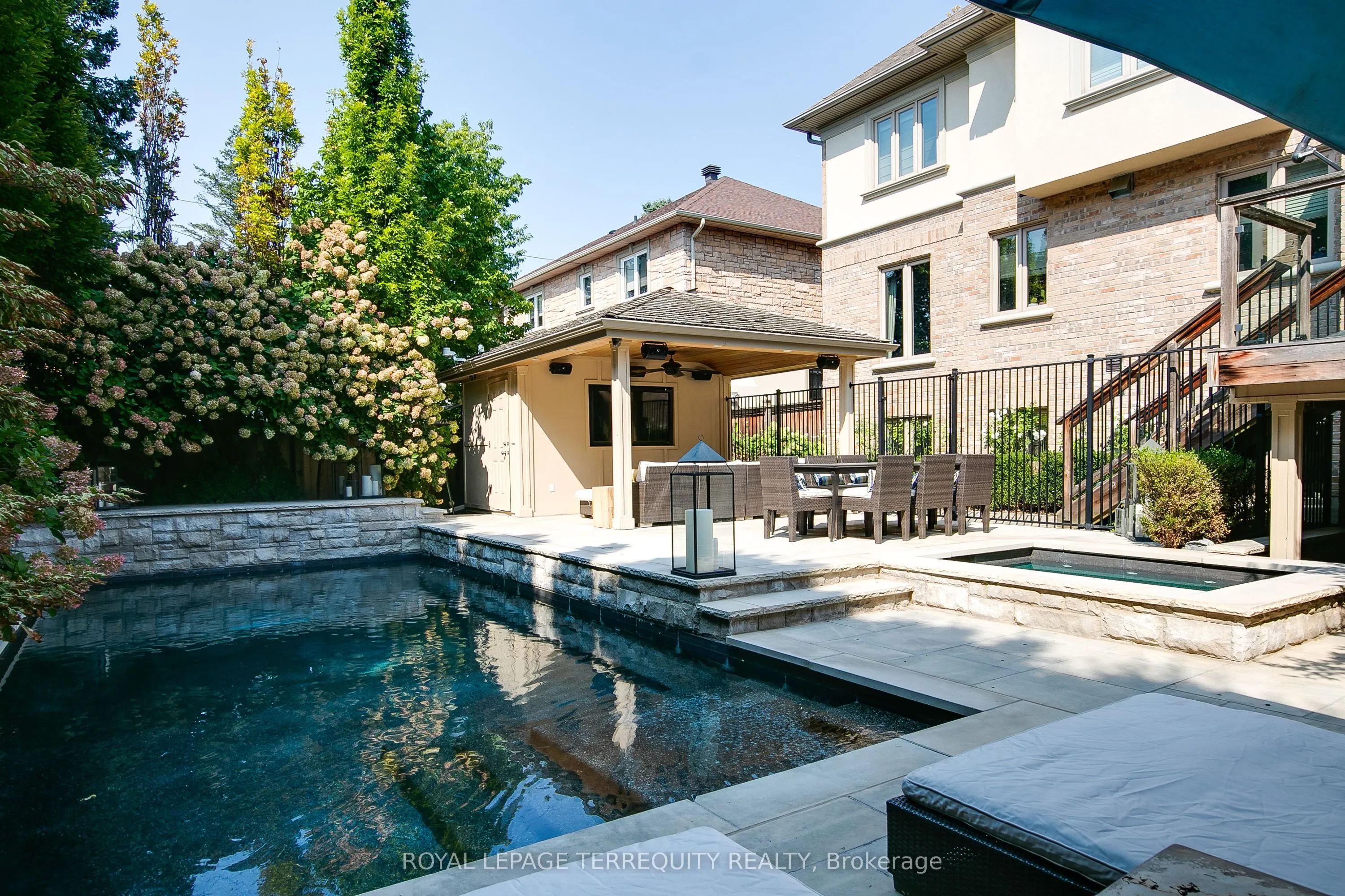 61 Princess Anne Crescent
