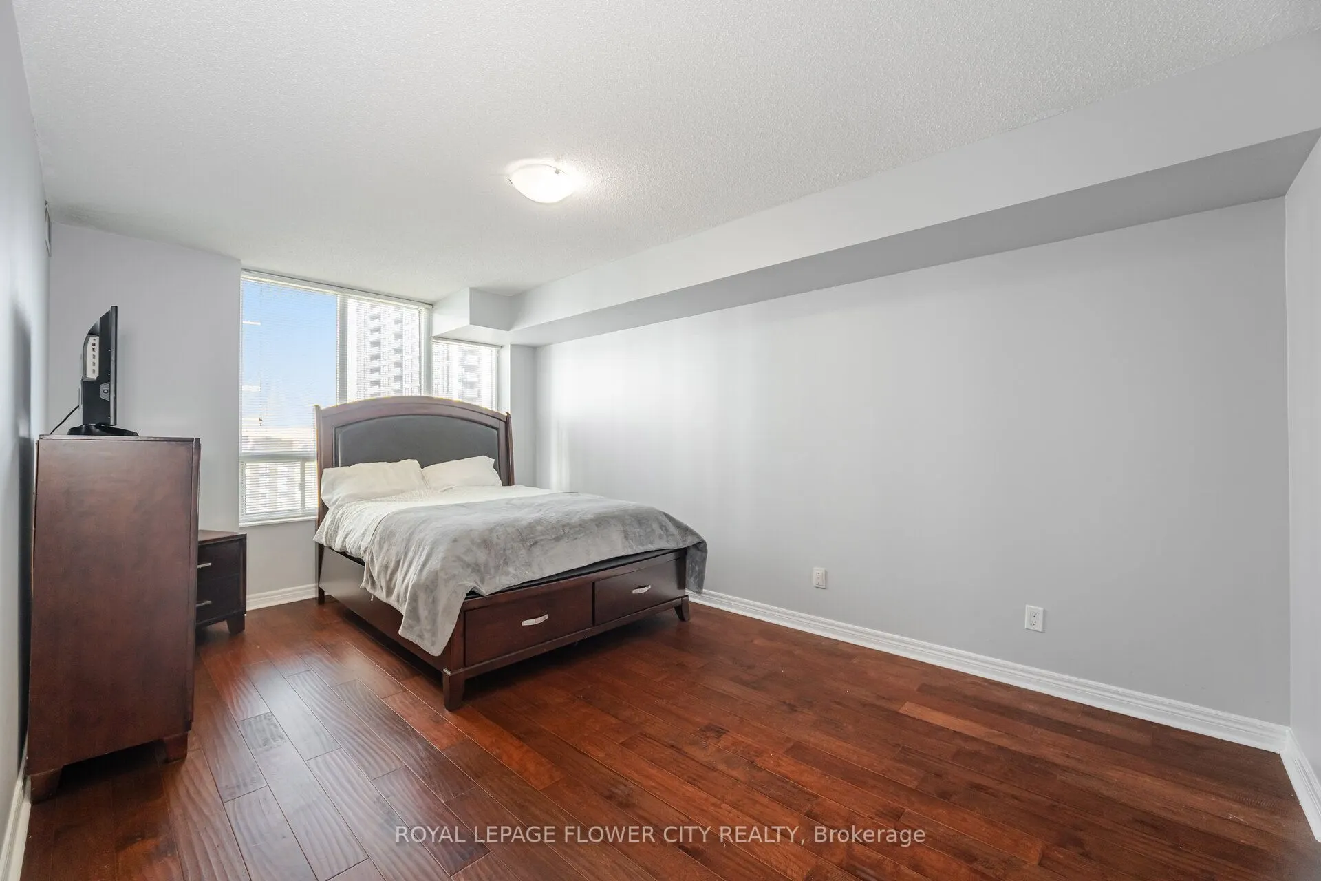 156 Enfield Place #1902