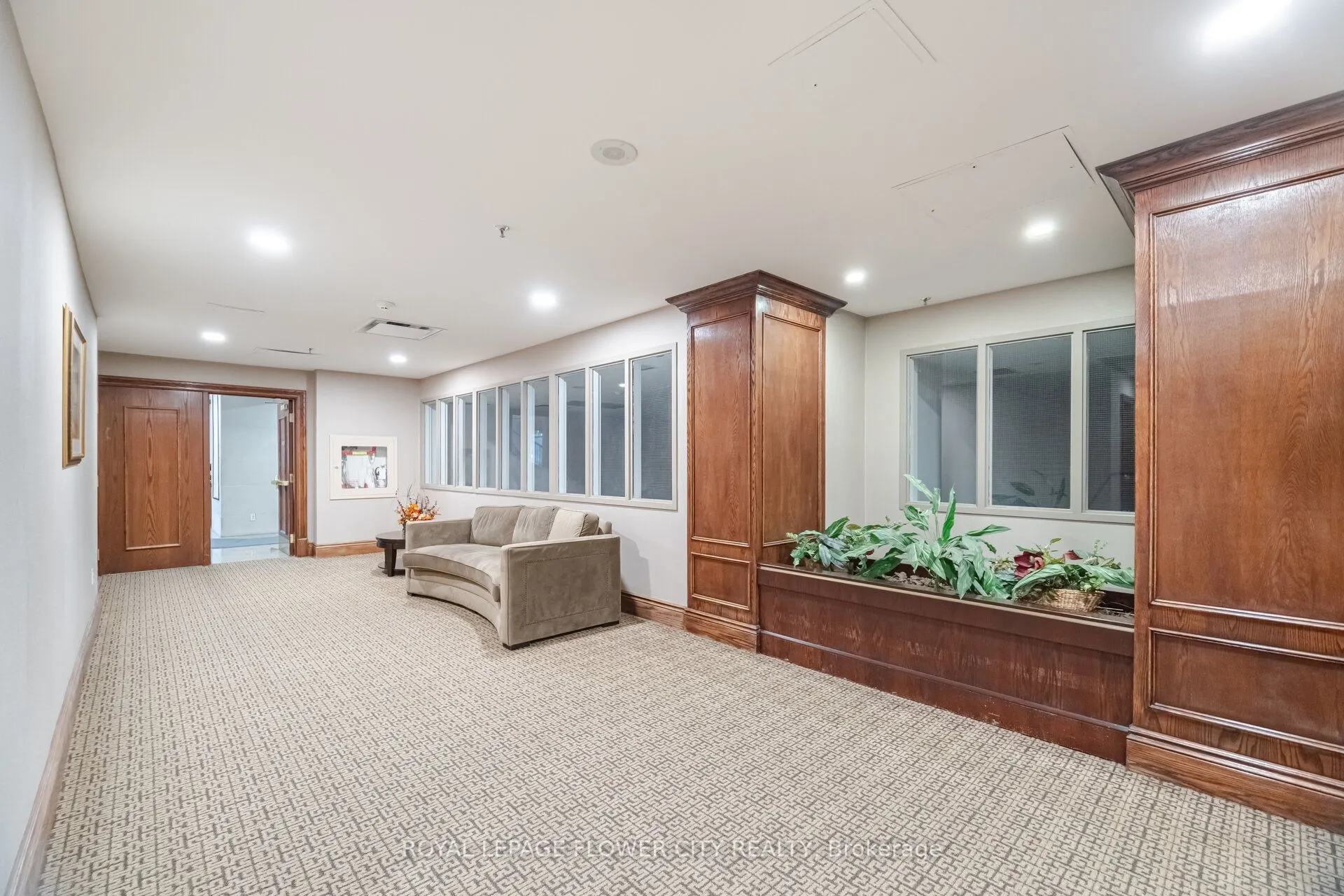 156 Enfield Place #1902