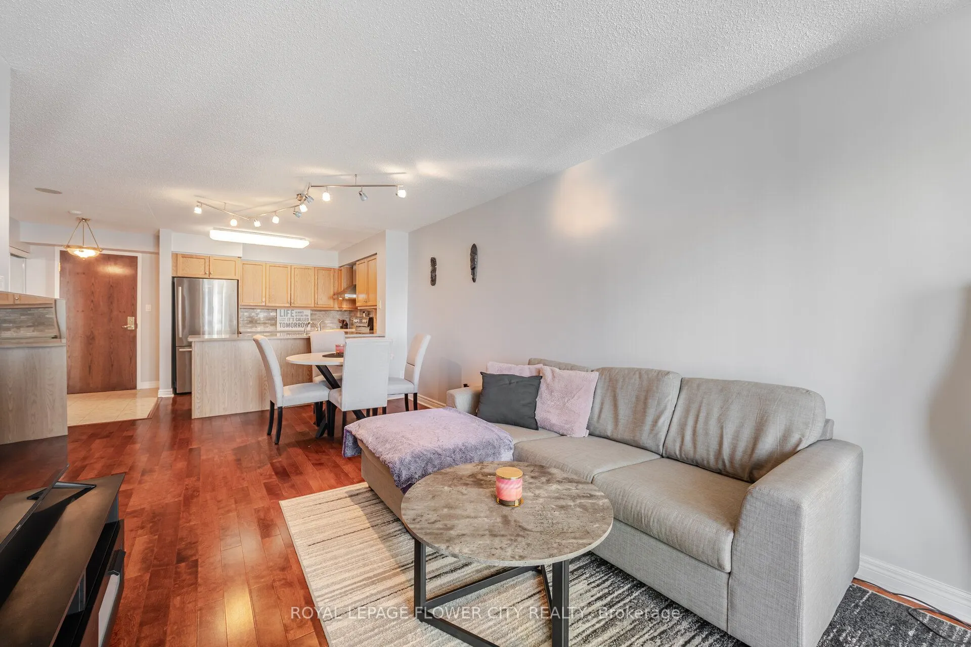 156 Enfield Place #1902