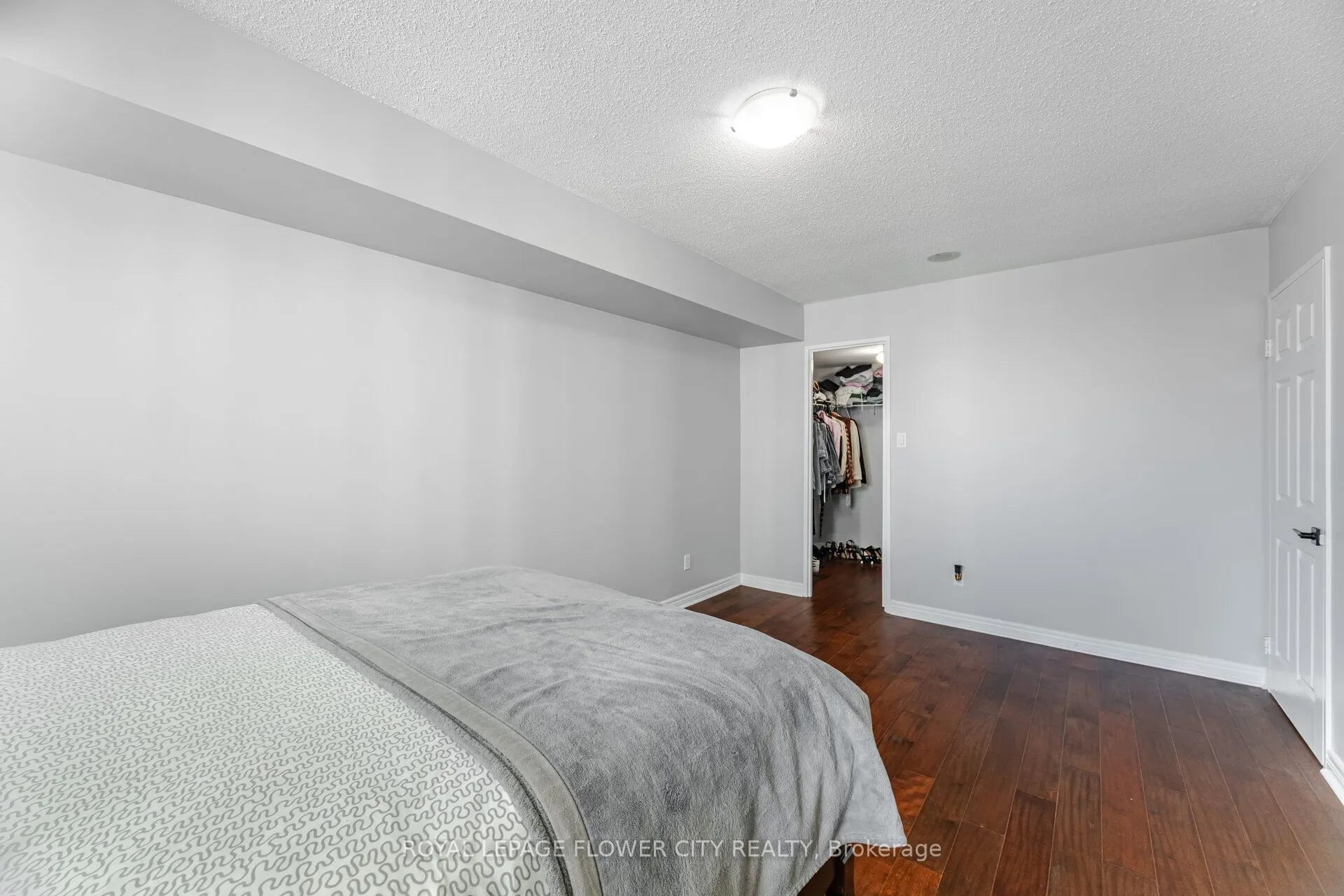 156 Enfield Place #1902