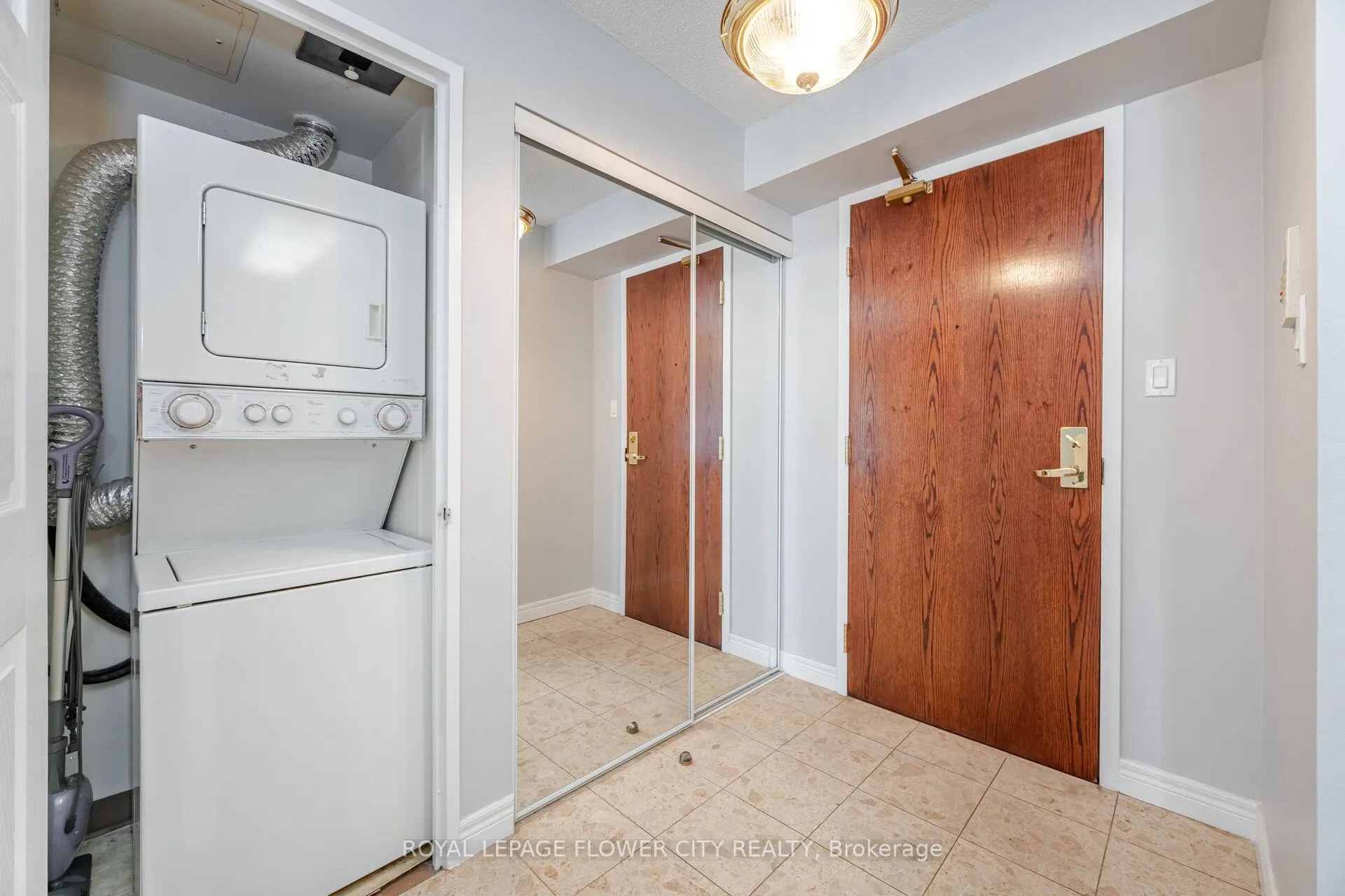 156 Enfield Place #1902