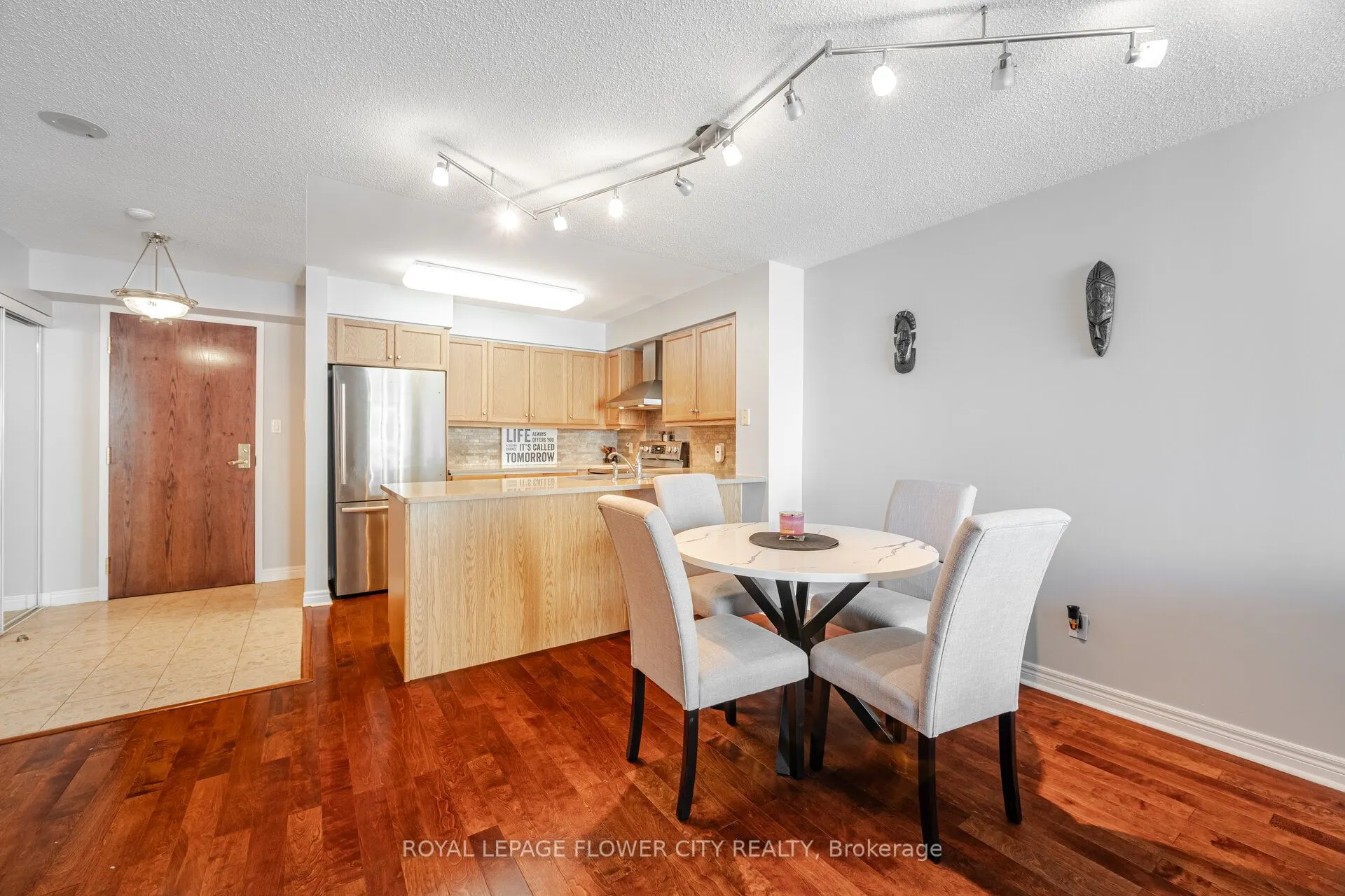 156 Enfield Place #1902