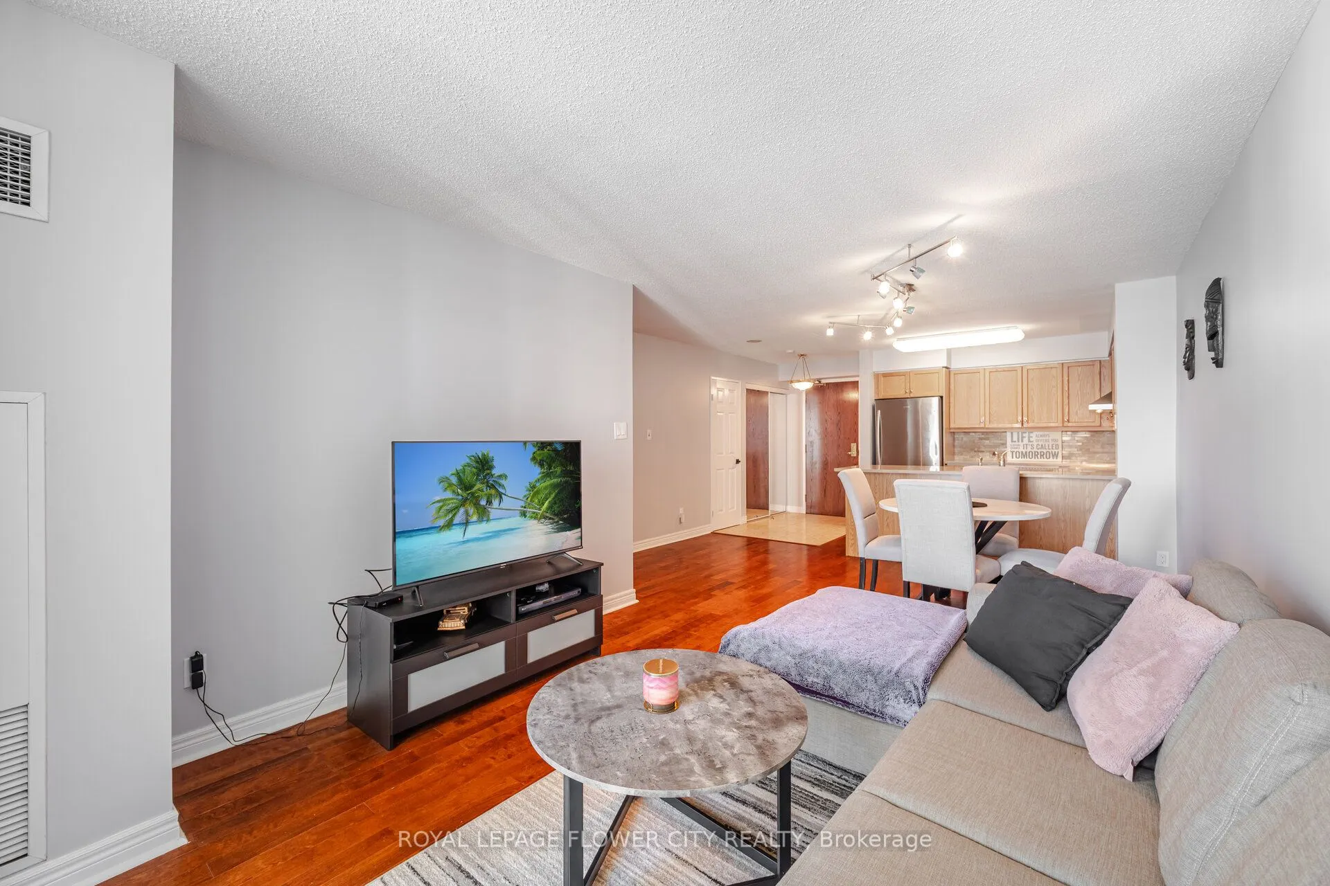 156 Enfield Place #1902