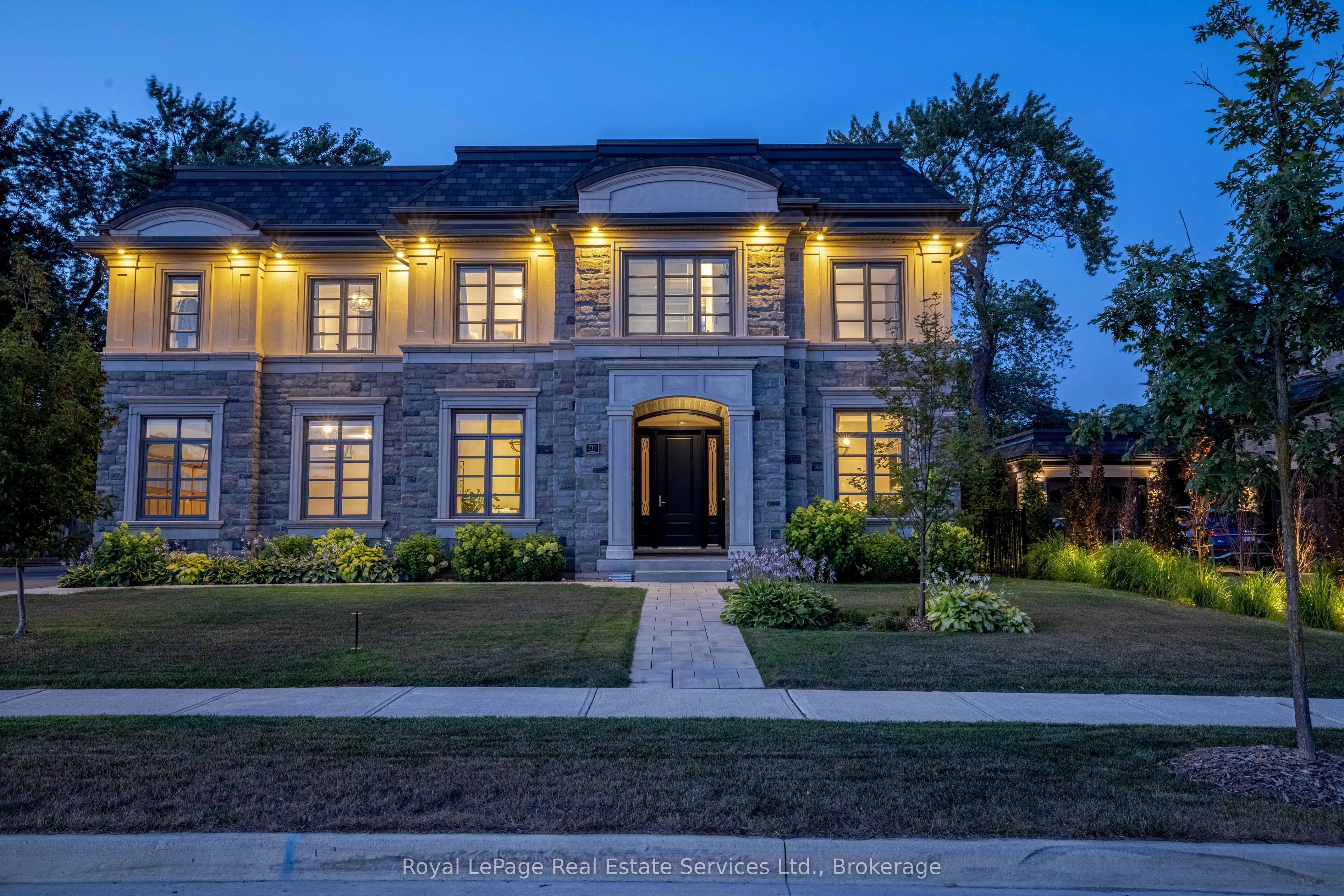 215 Prince George Crescent