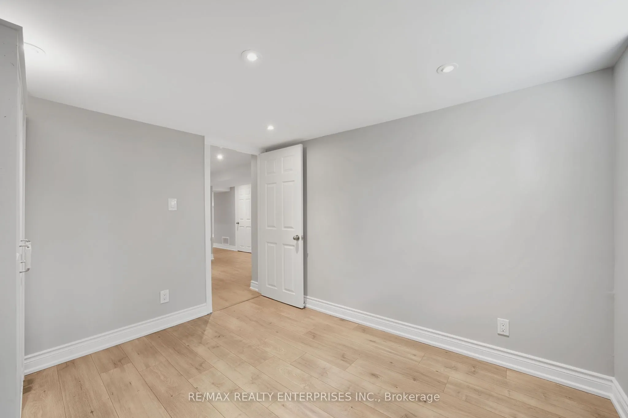 15 Delroy Drive