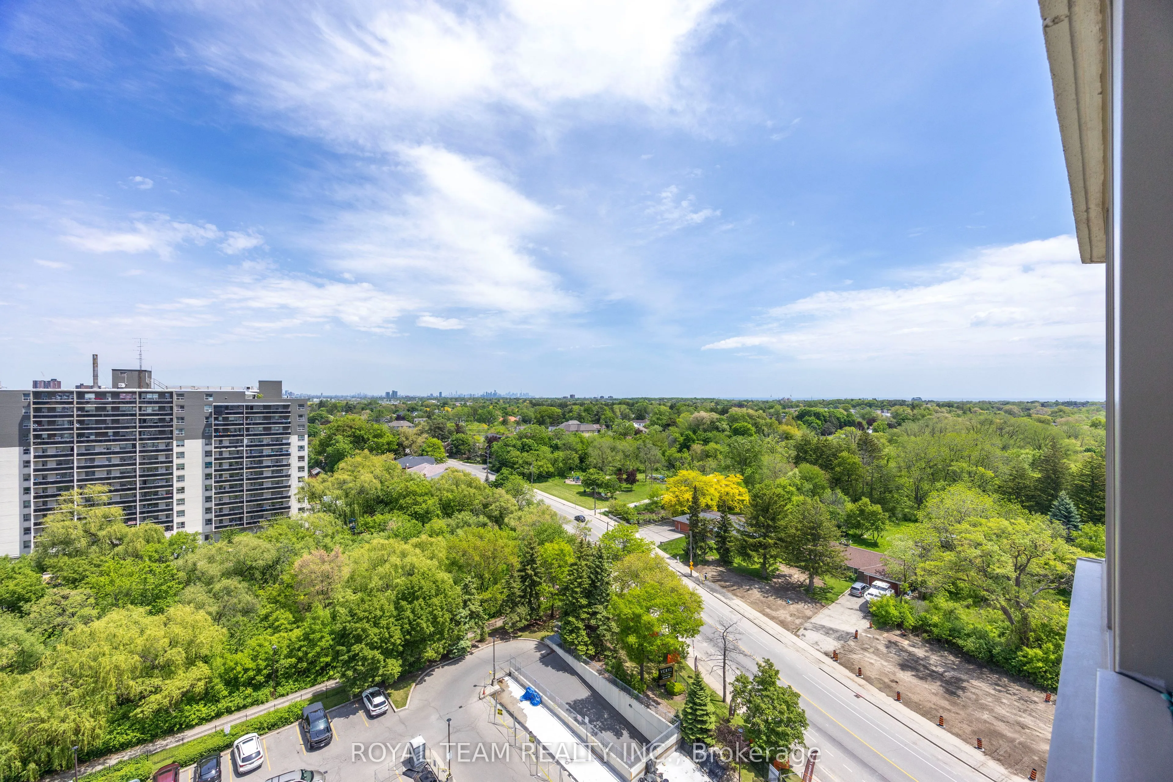 75 King Street E, #1403