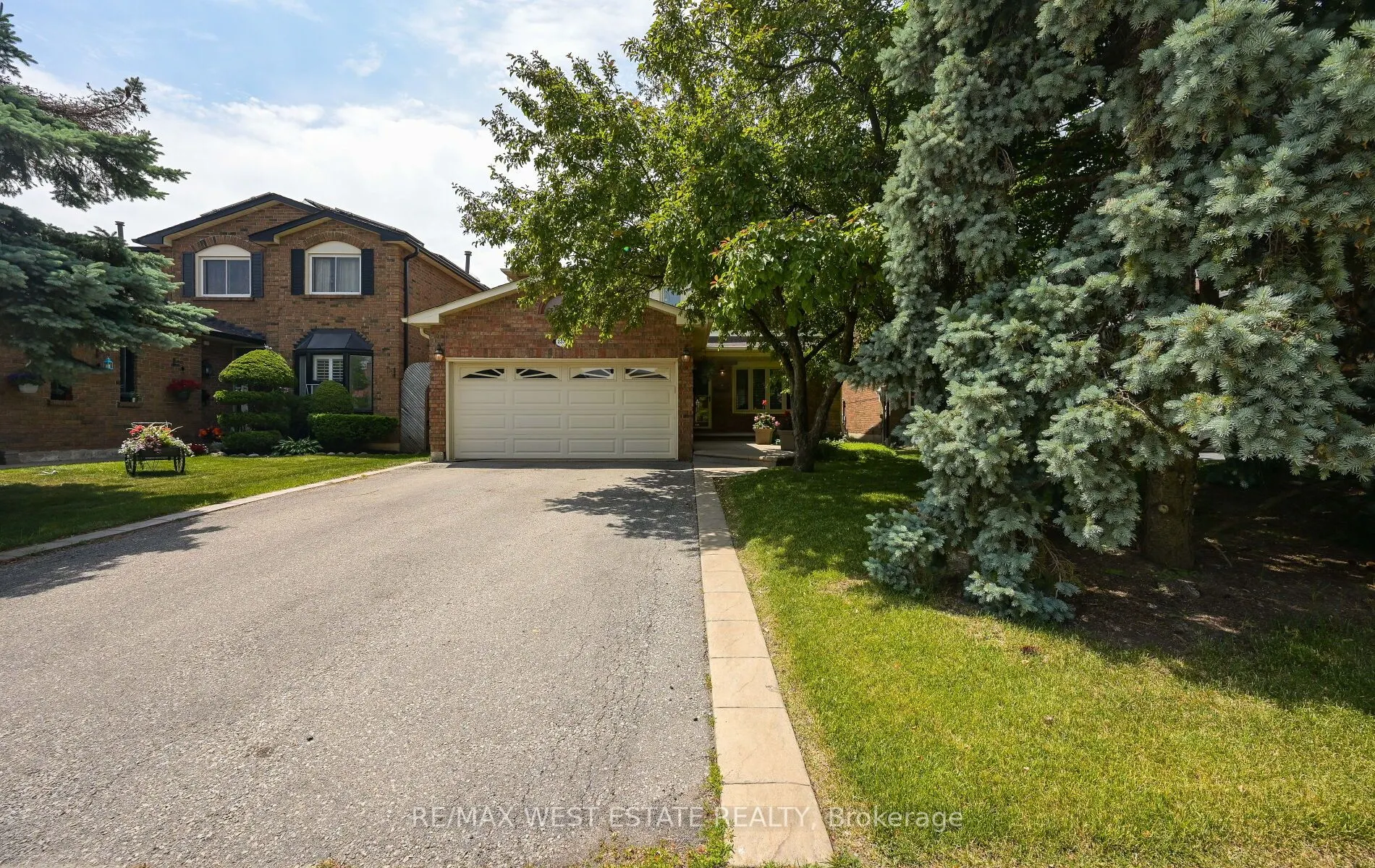 237 Vodden Street W