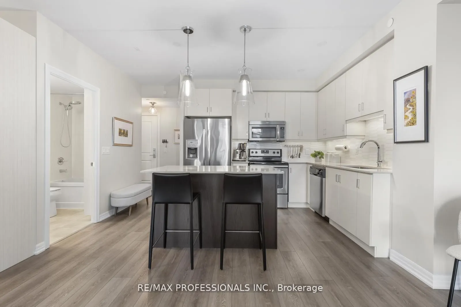 3563 Lake Shore Boulevard W, #305