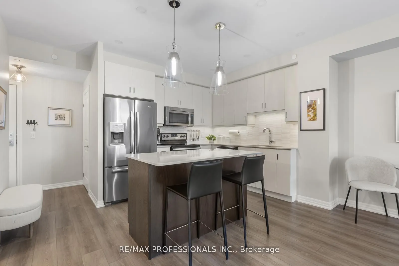 3563 Lake Shore Boulevard W, #305