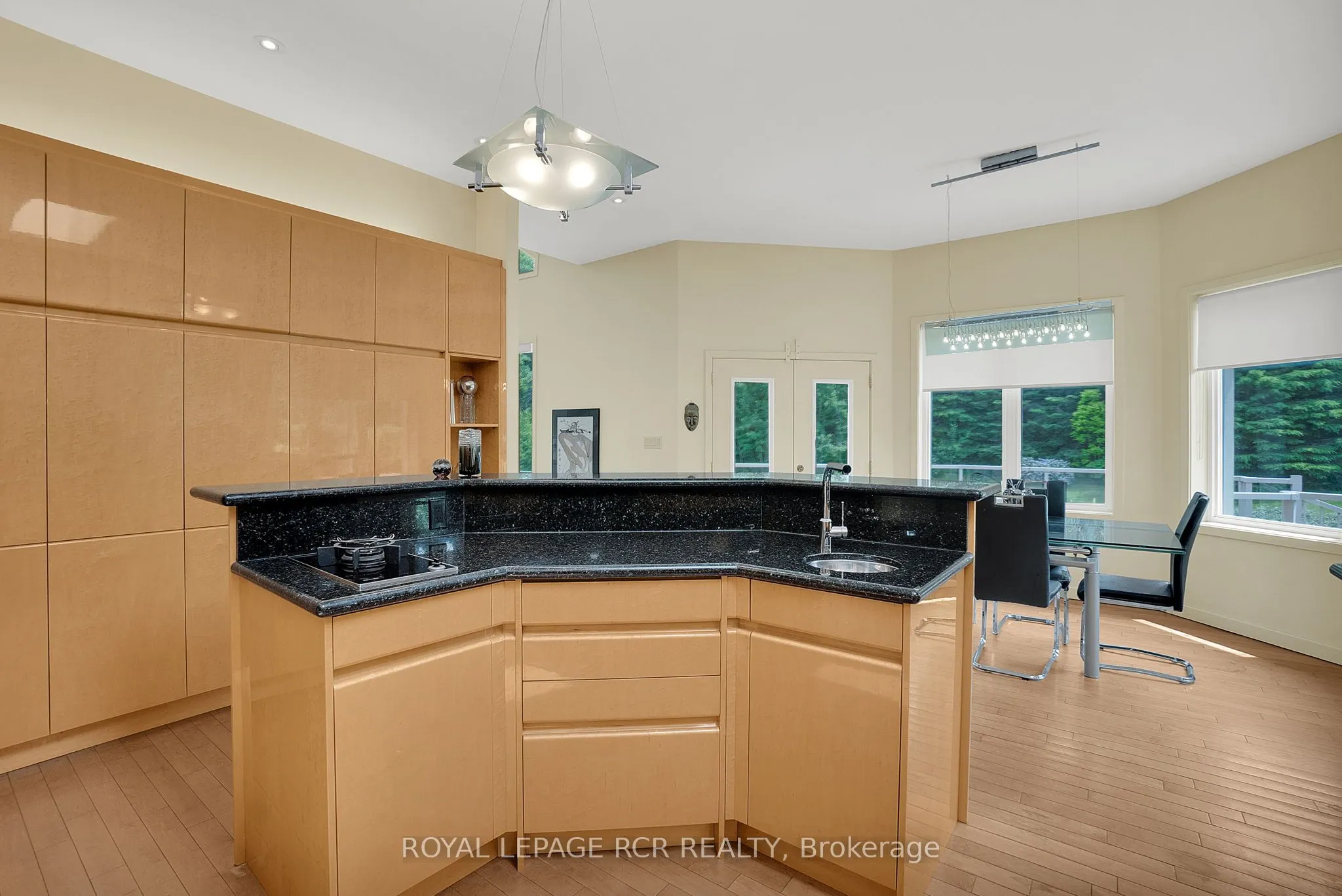 5 Woodlot Court
