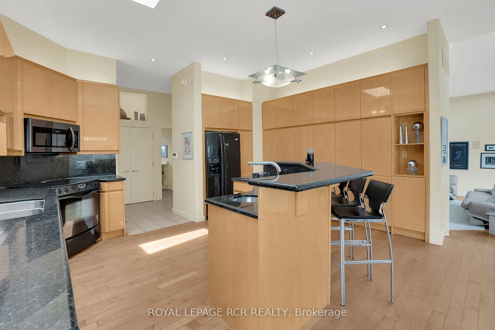 5 Woodlot Court