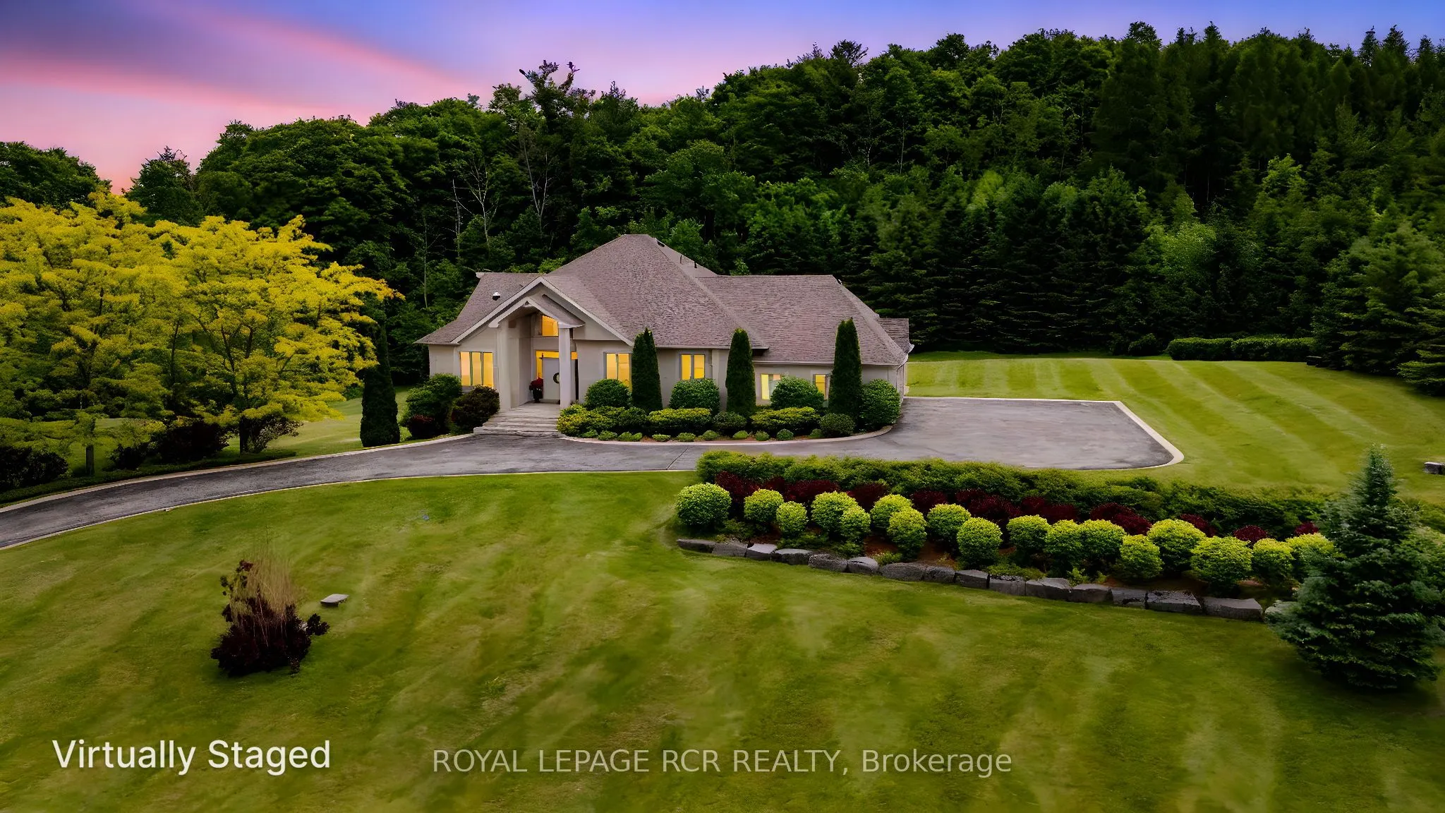 5 Woodlot Court