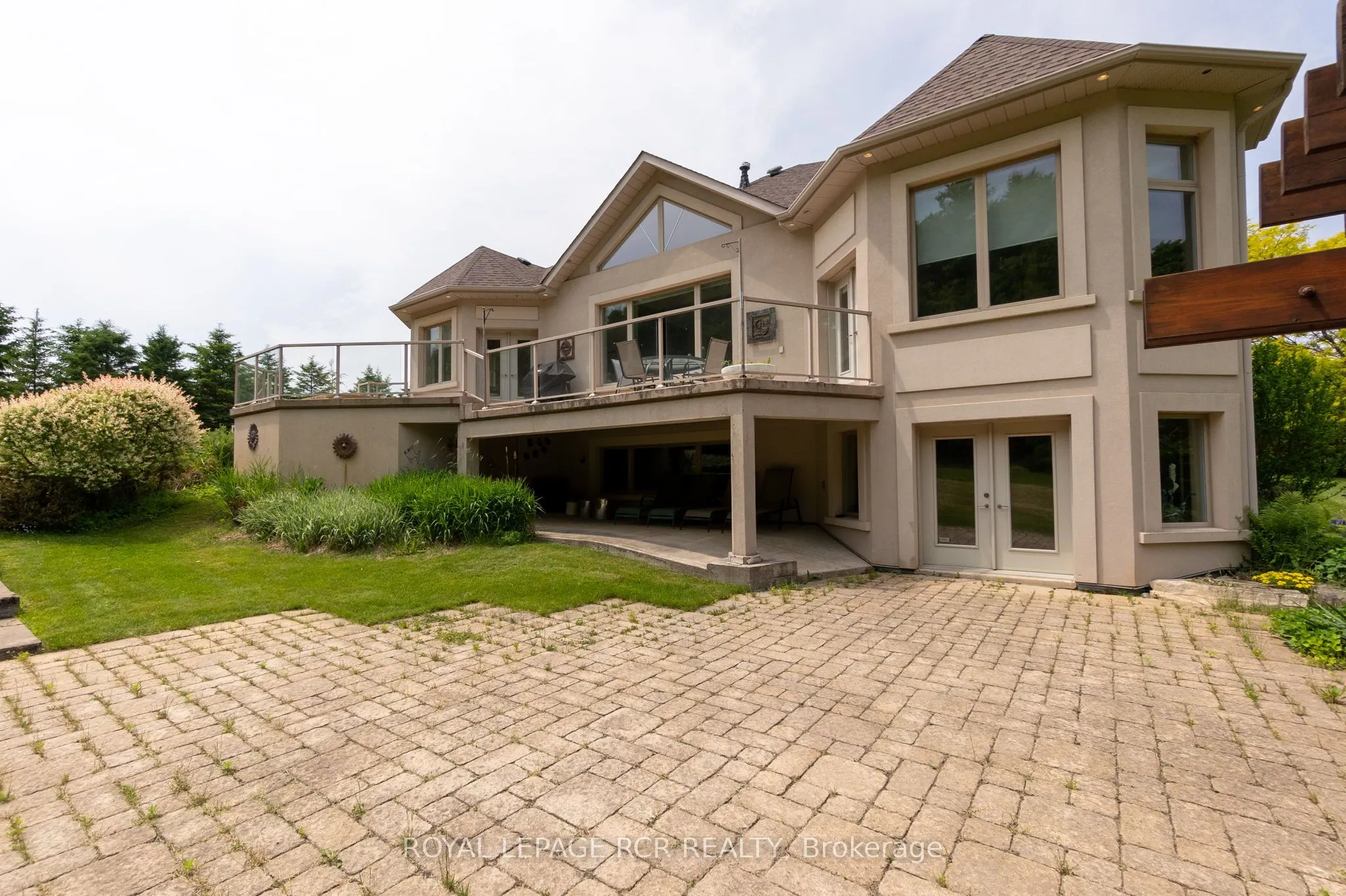 5 Woodlot Court