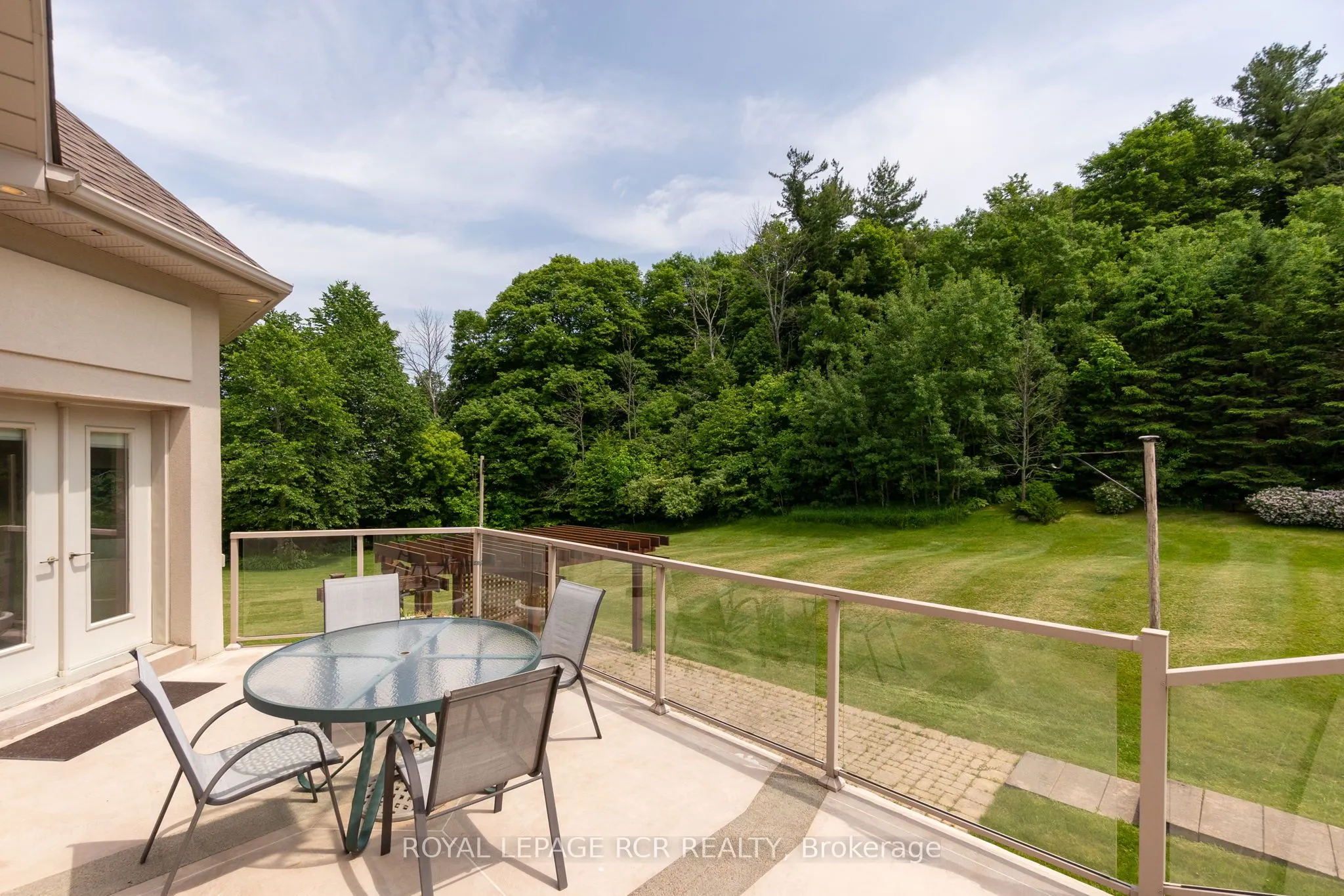 5 Woodlot Court