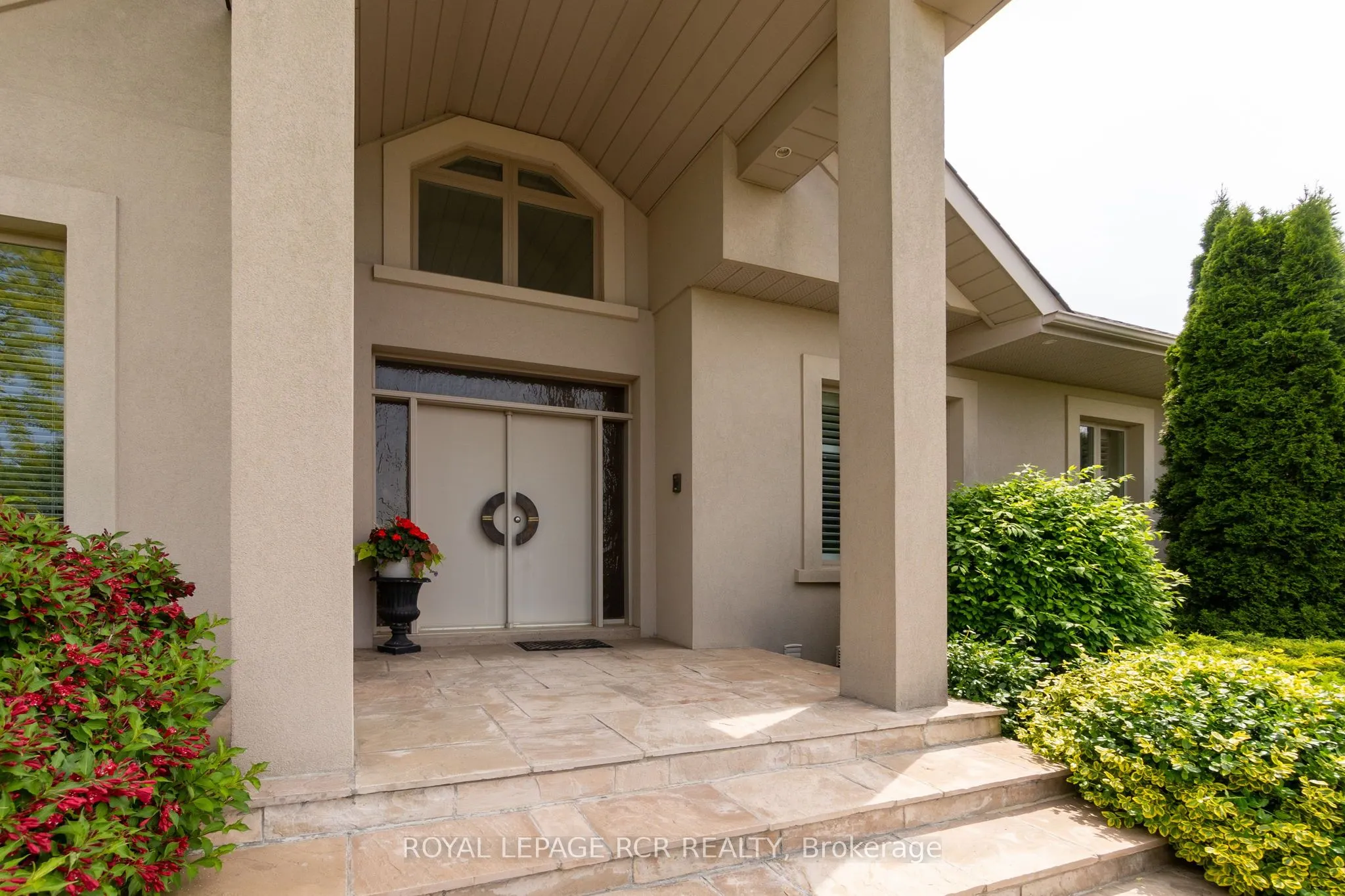 5 Woodlot Court