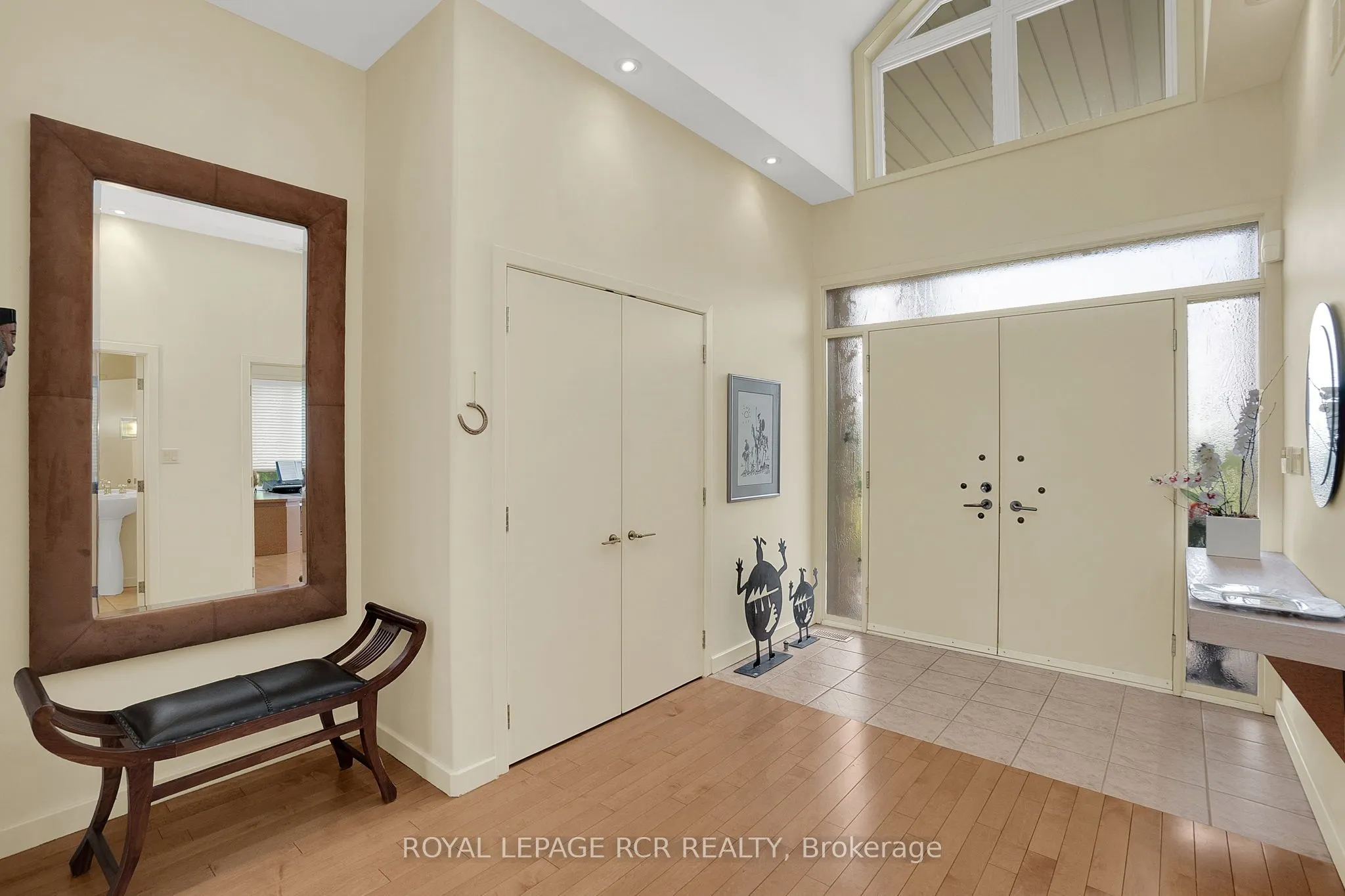 5 Woodlot Court