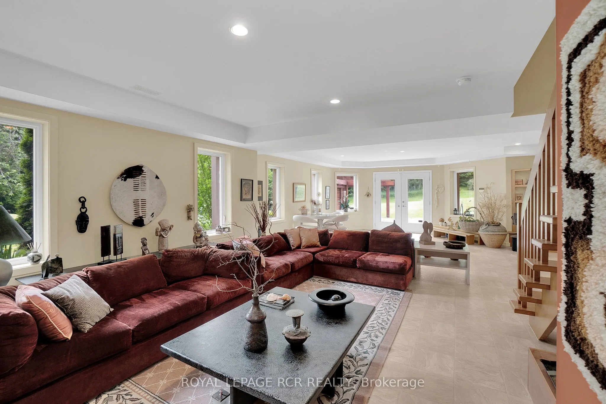 5 Woodlot Court
