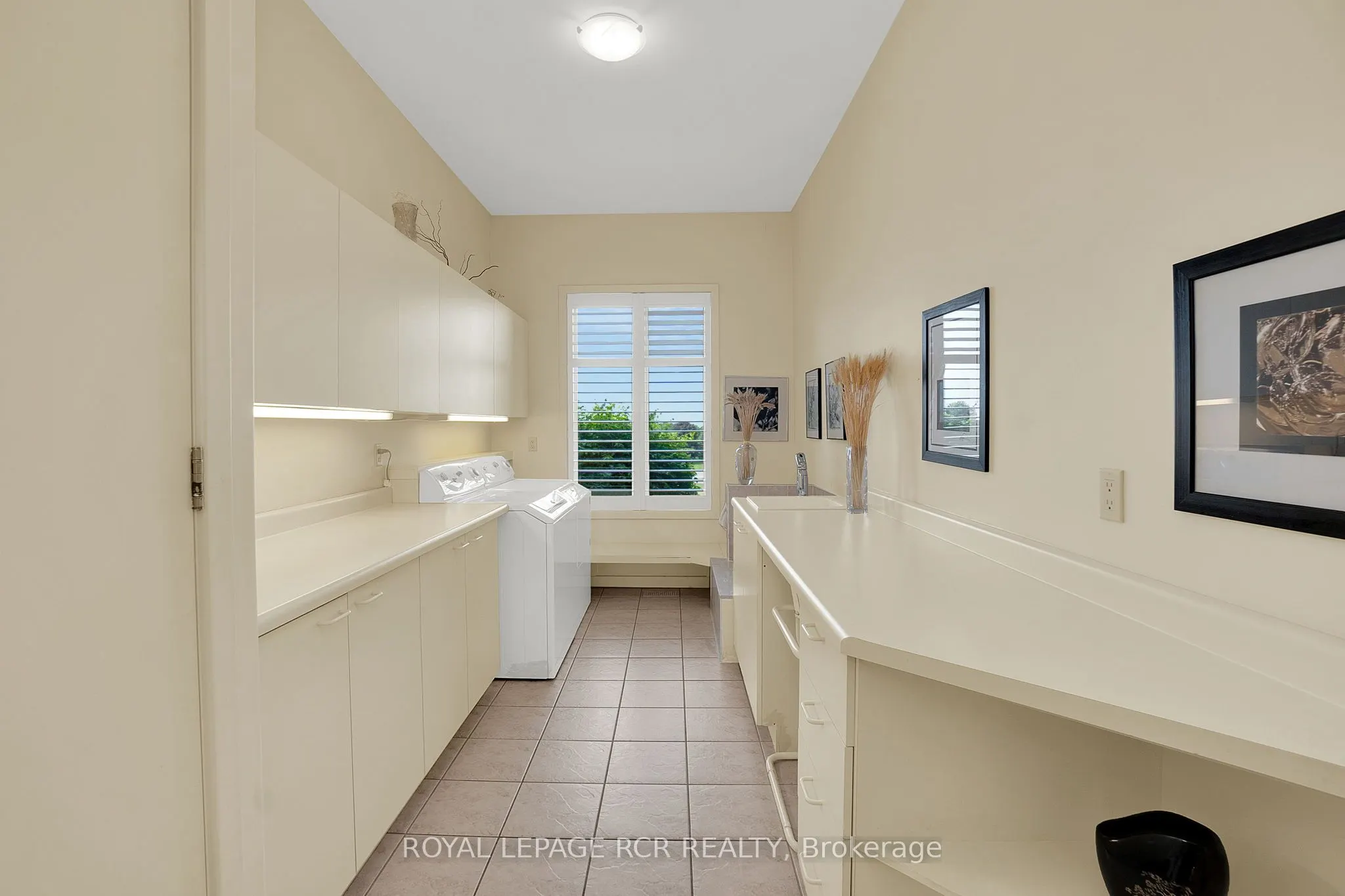 5 Woodlot Court