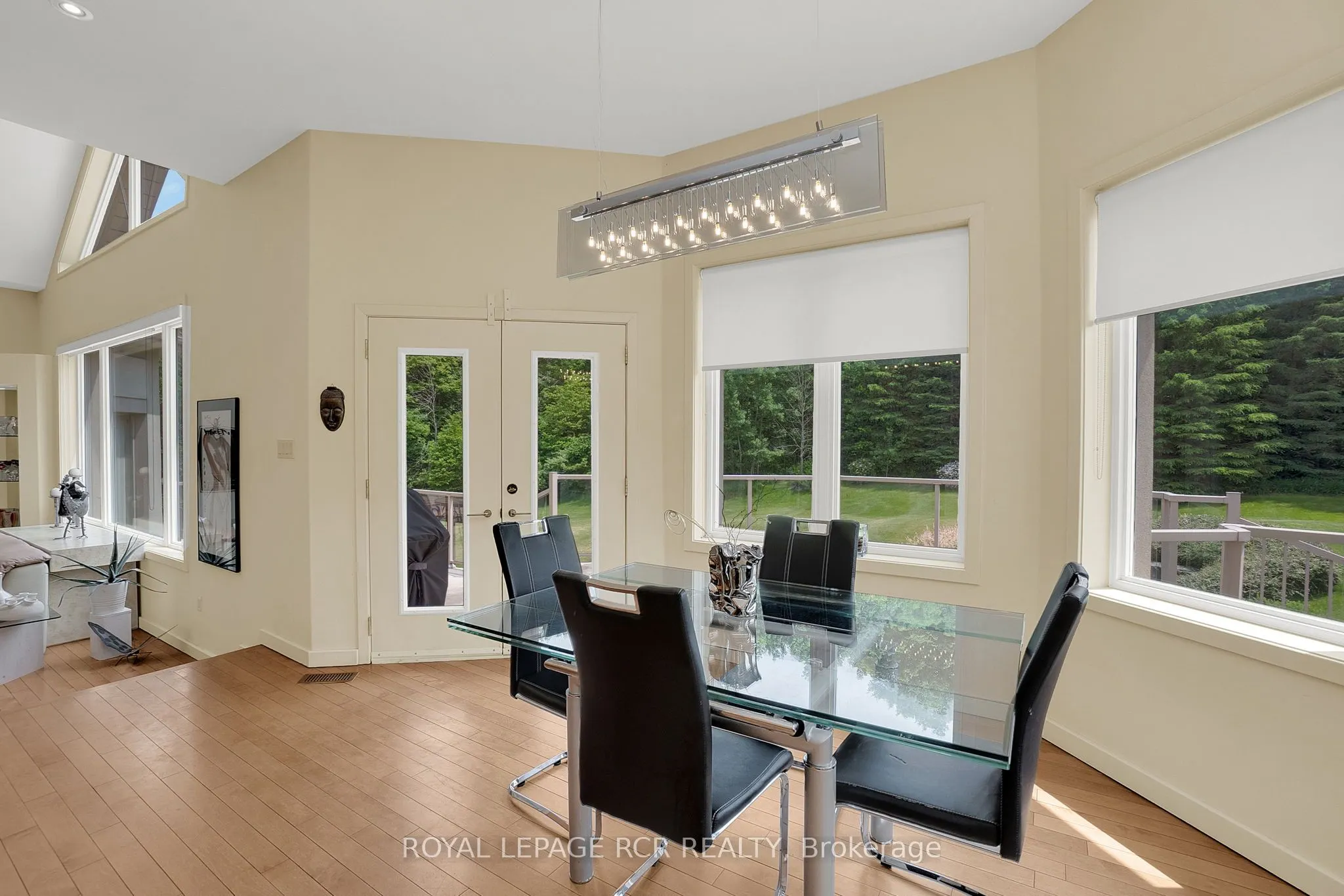 5 Woodlot Court